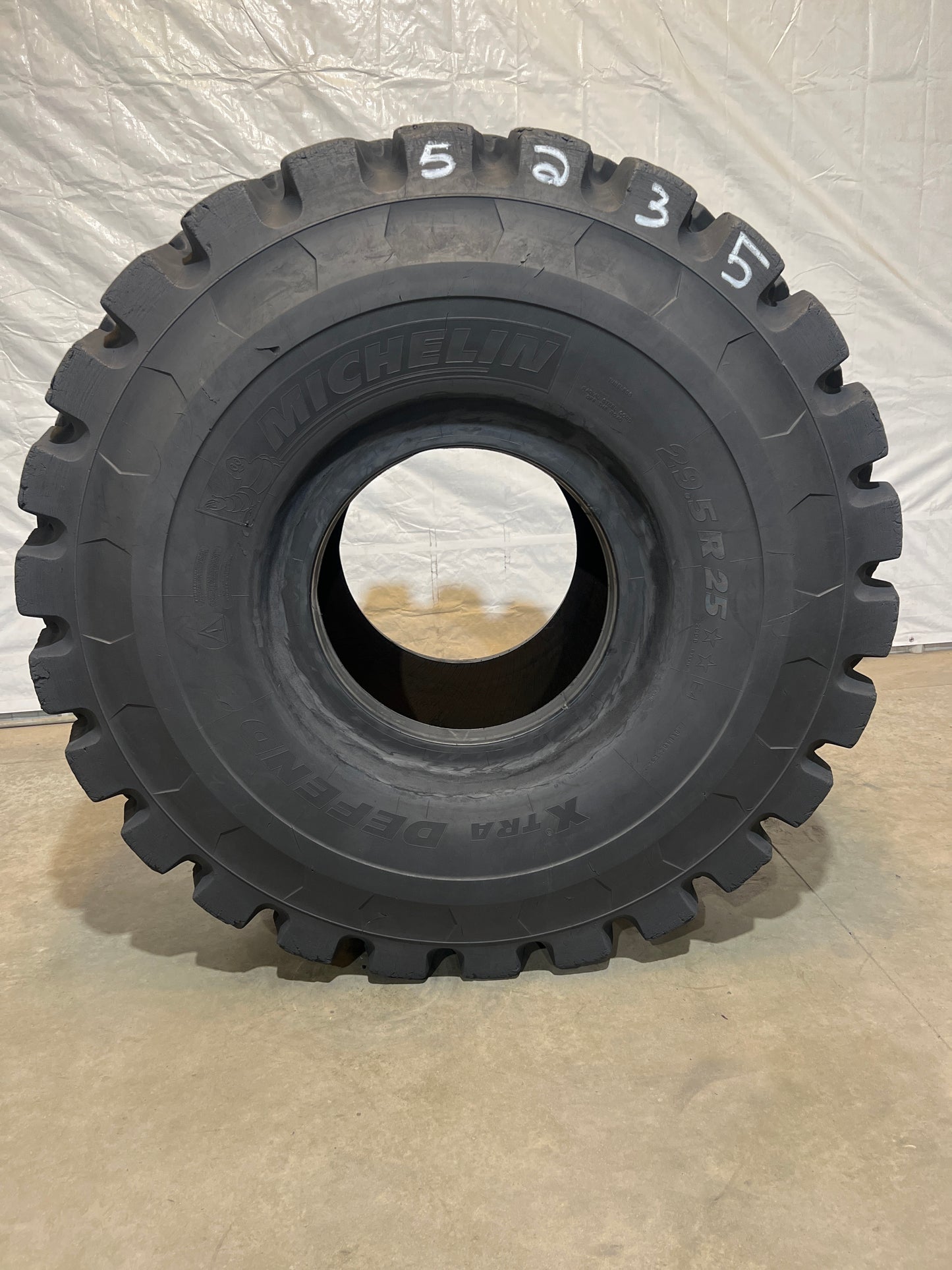 29.5R25 MICHELIN XTRA DEFEND