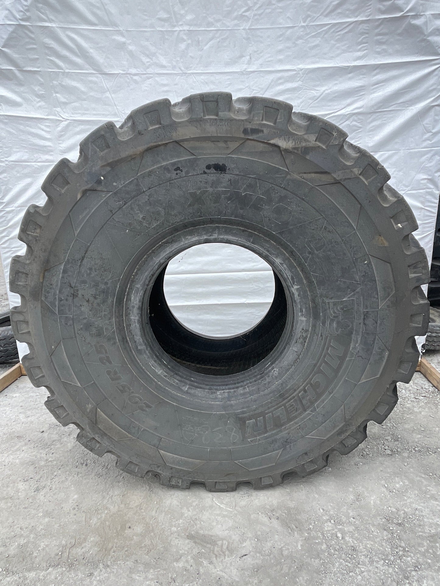 29.5R25 MICHELIN XTXL #8380