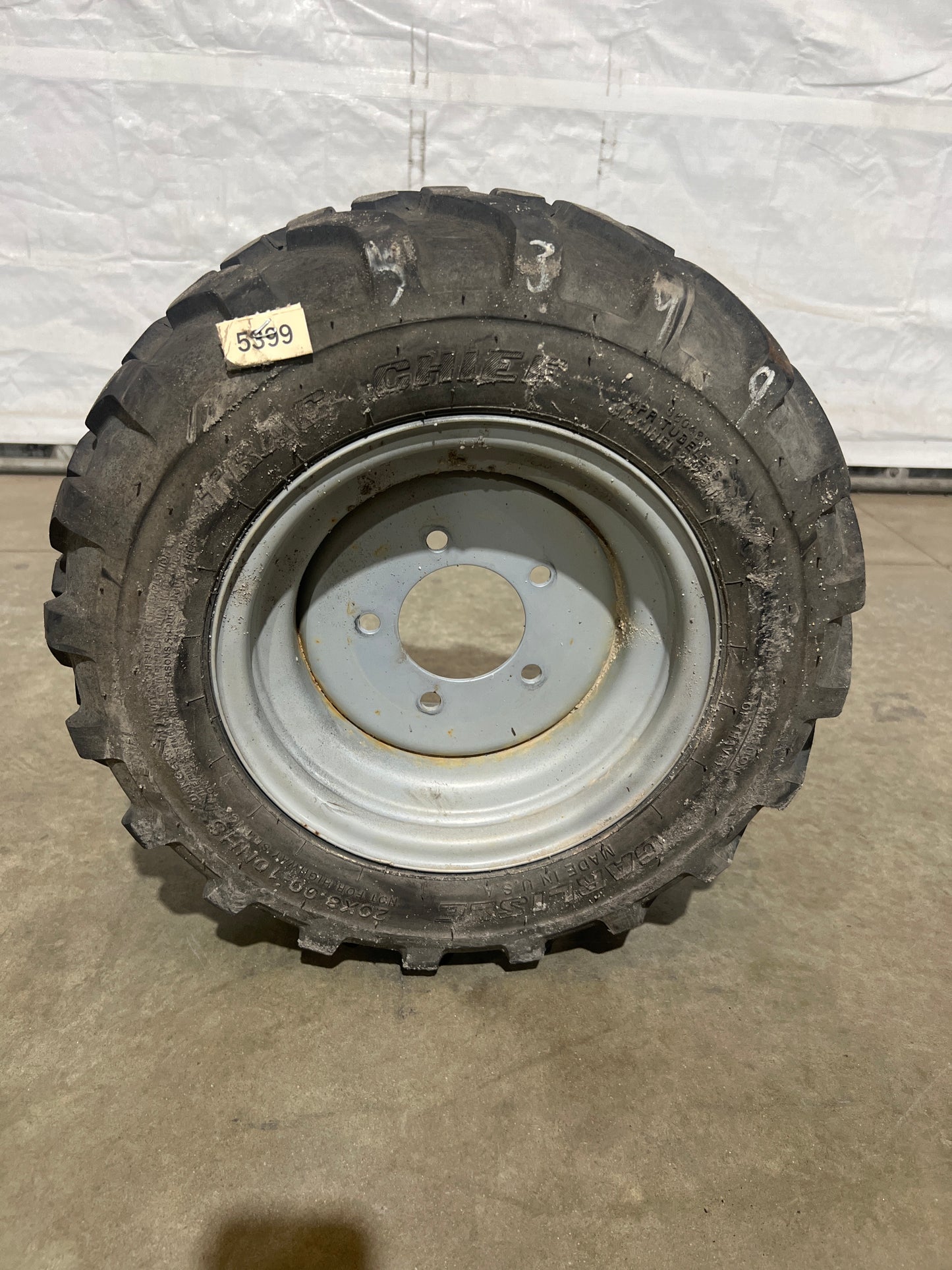 20X8.00-10 NHS CARLISLE TRAC CHIEF #5399