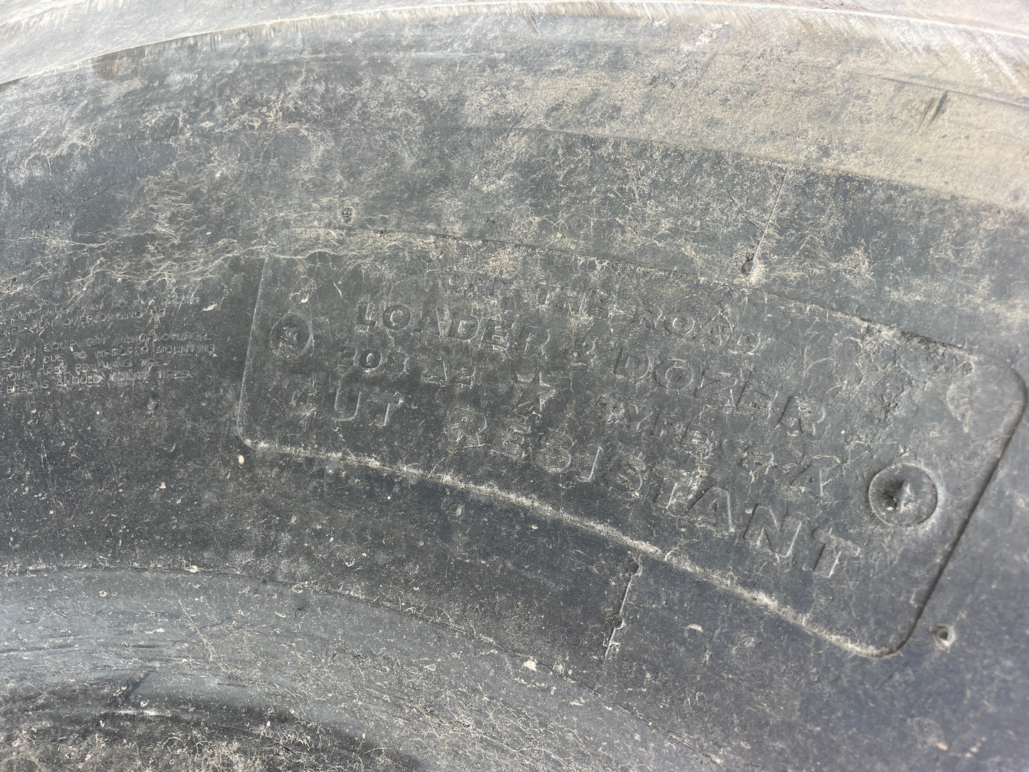 29.5R25 BRIDGESTONE V-STEEL M-TRACTION (VMT)
