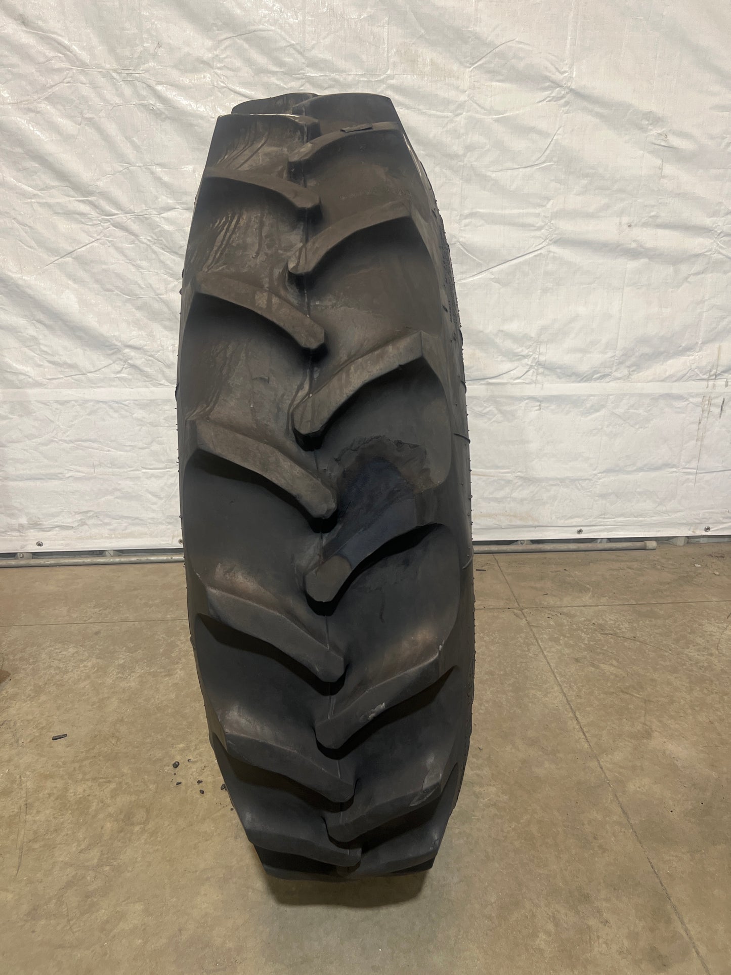 12.4-38 GOODYEAR DURA TORQUE DT-221 #5462