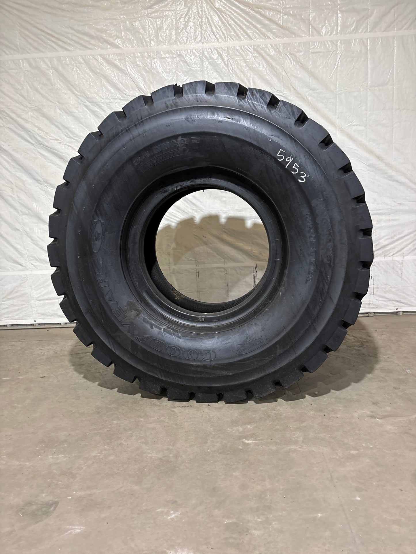 24.00R35 GOODYEAR UNI-STEEL RM-4B+ #5953