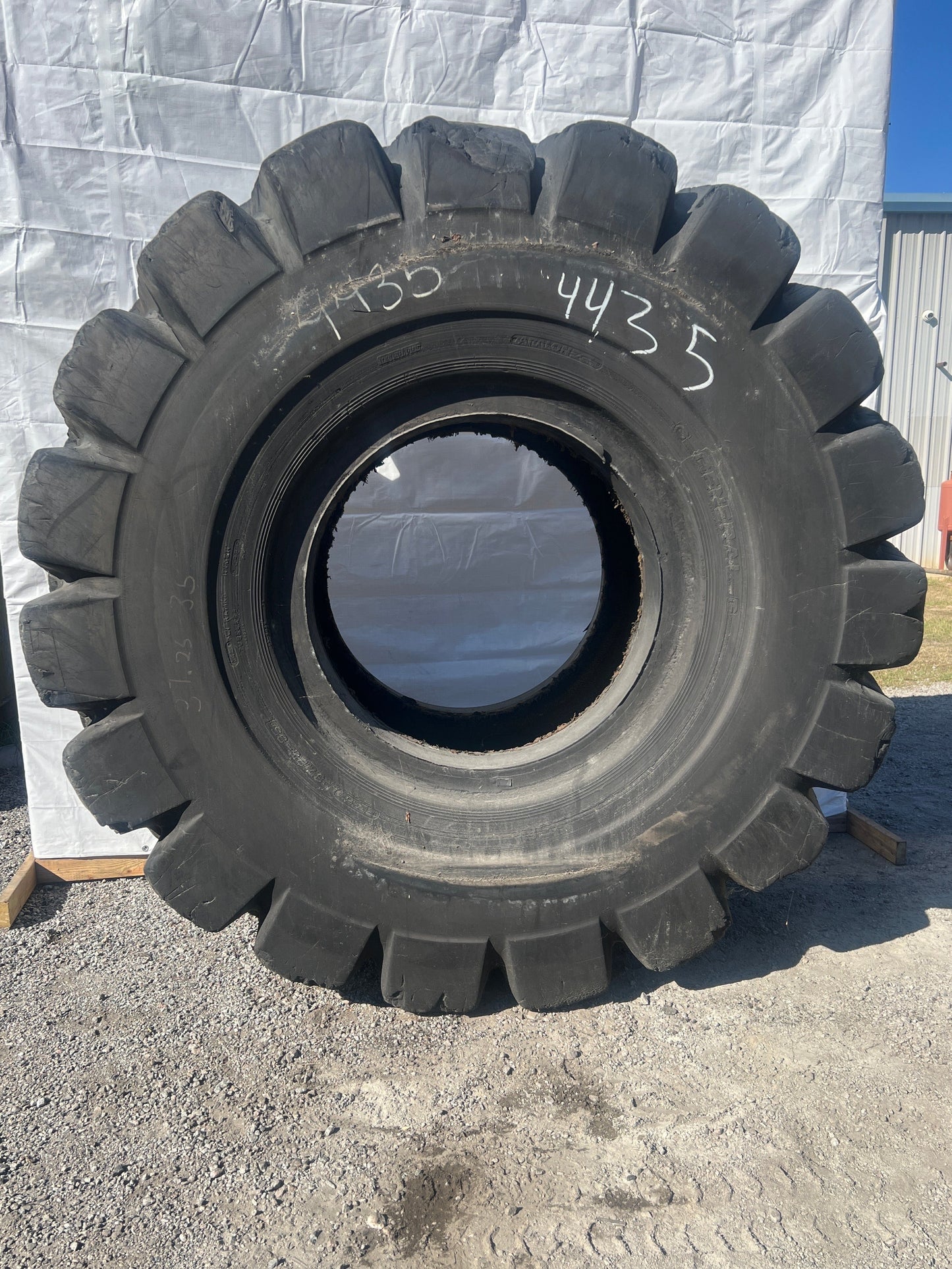 37.25-35 GENERAL LD 250 #4435
