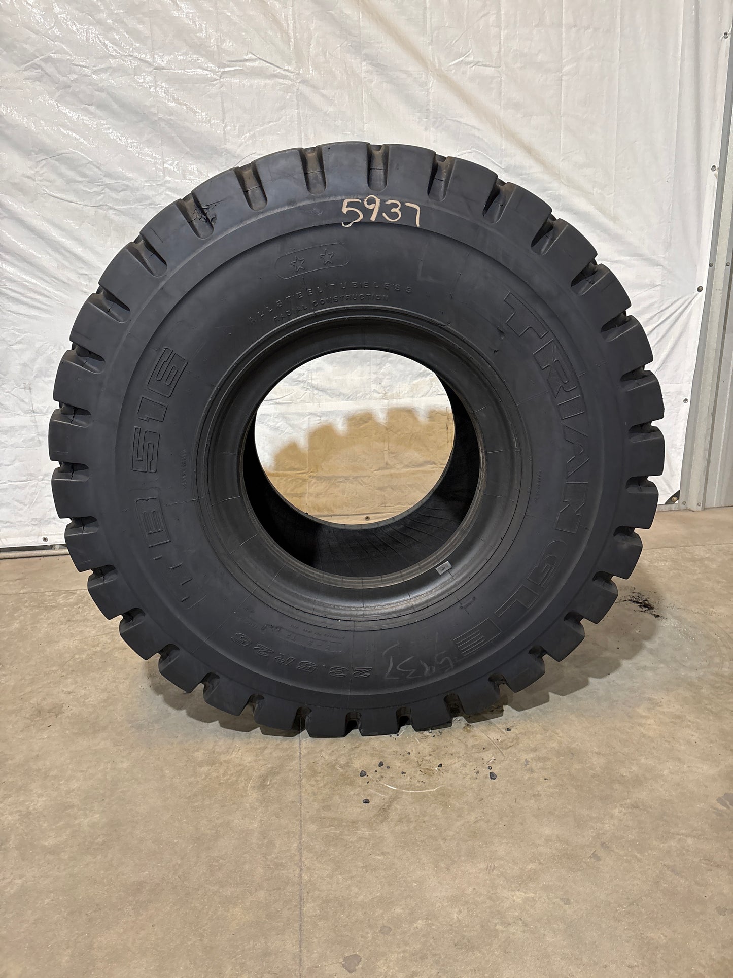 23.5R25 TRIANGLE TB516 #5937