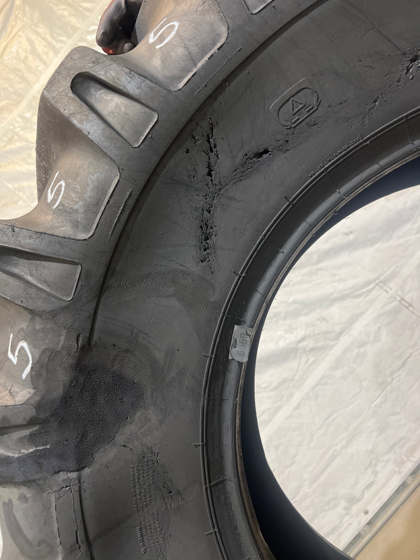 18.4-26 BKT AS-2001 #5559