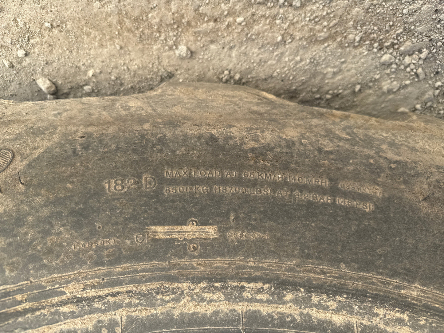 1100/30R32 GOODYEAR MUCK MASTER #6756