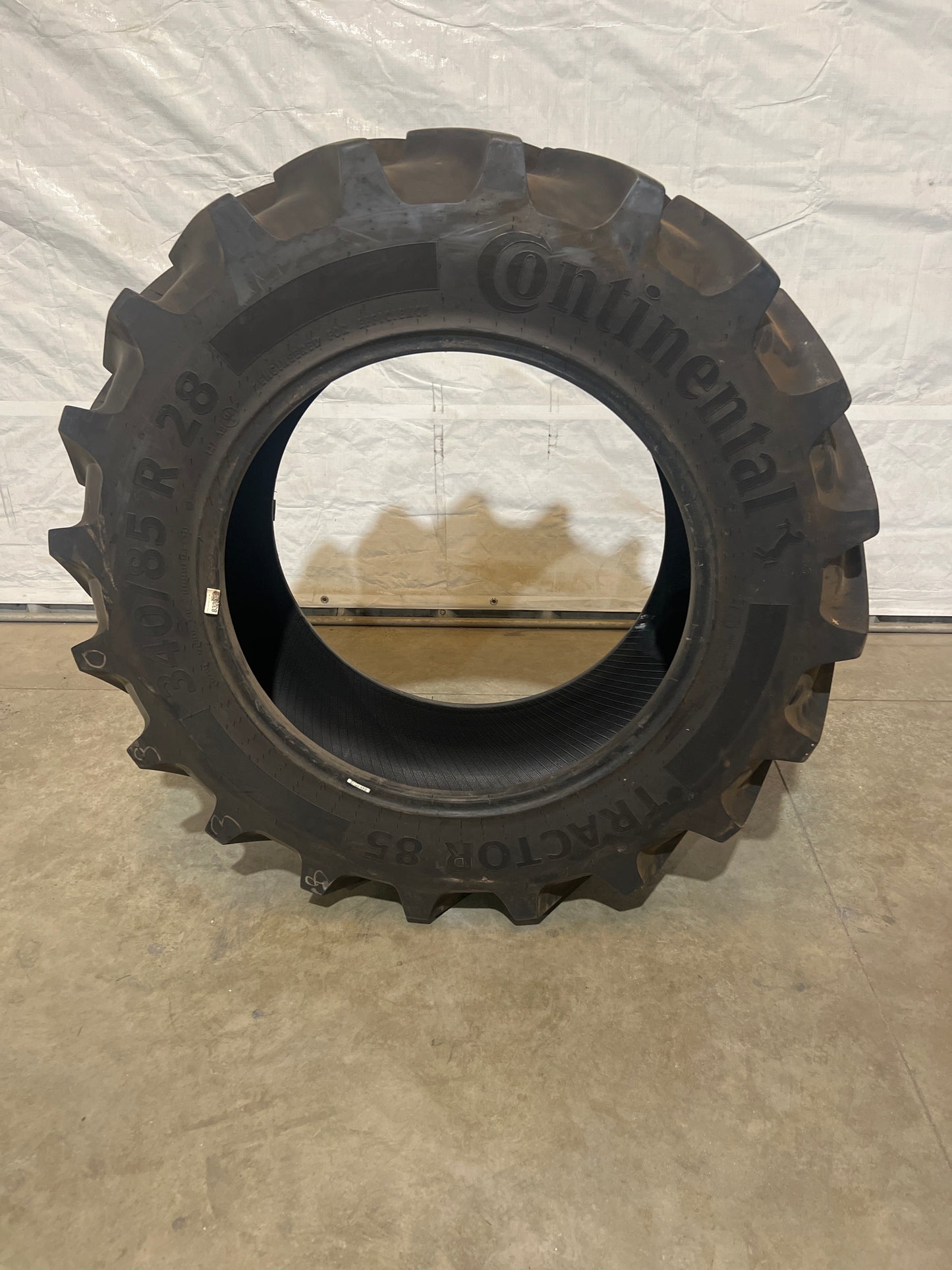 340/85R28 (13.6R28)  CONTINENTAL TRACTOR 85 #8030