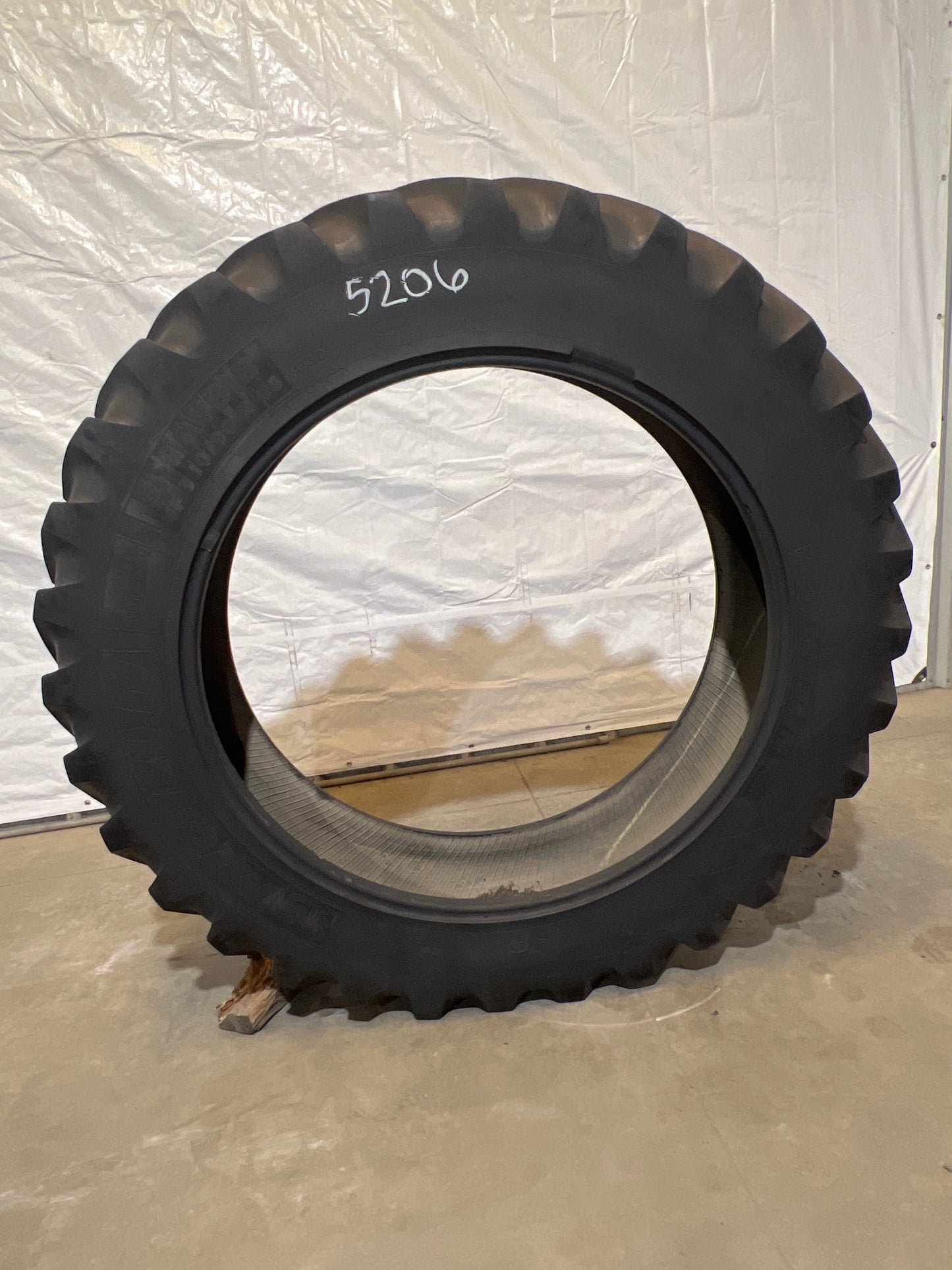 VF380/90R46 MICHELIN SPRAYBIB