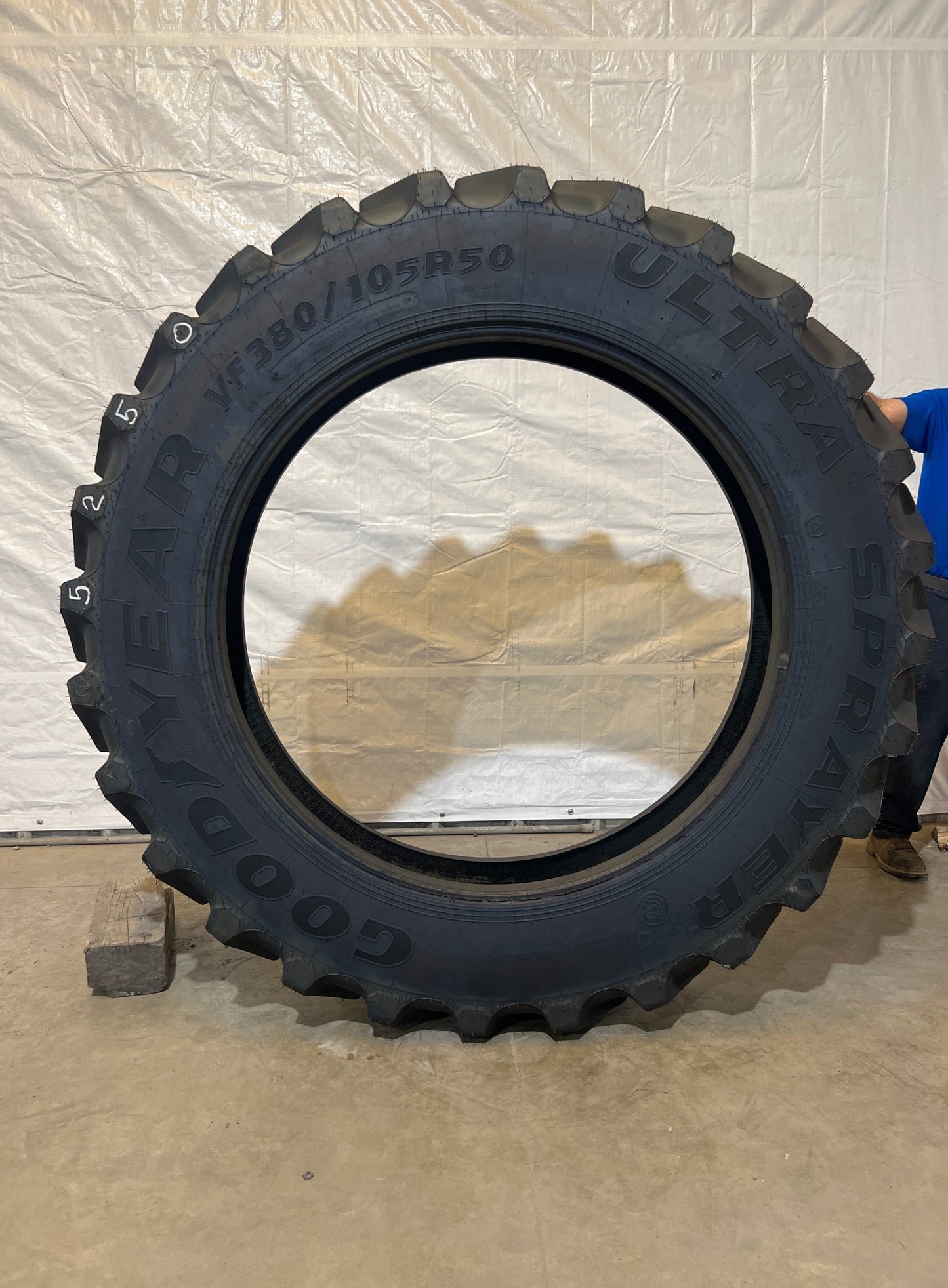 VF380/105R50 GOODYEAR ULTRA SPRAYER
