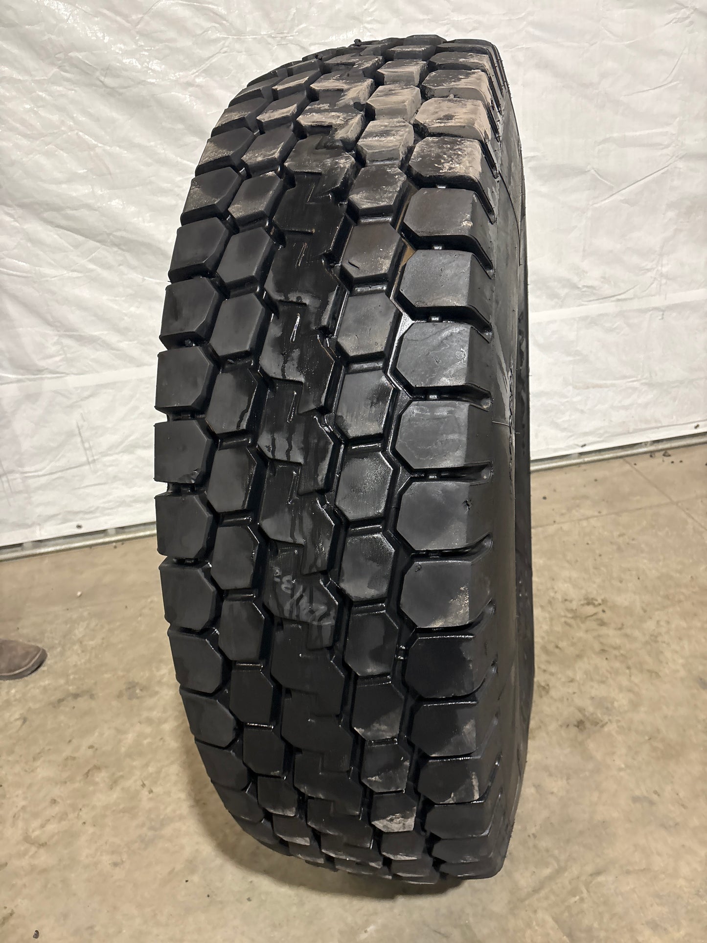 16.00R25 (445/95R25) MAXAM MS V01 #5804
