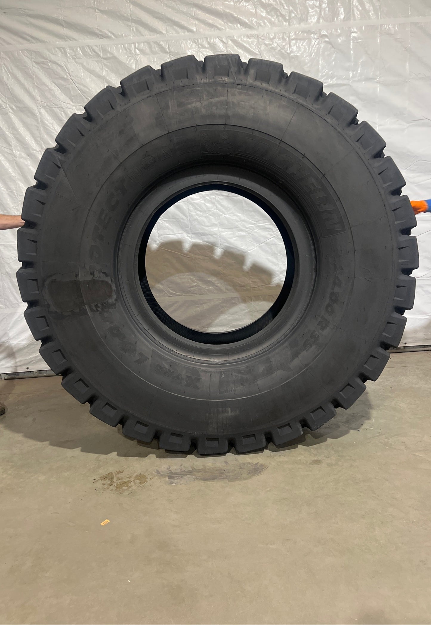 24.00R35 MICHELIN XTRA LOAD PROTECT E-4 #5076