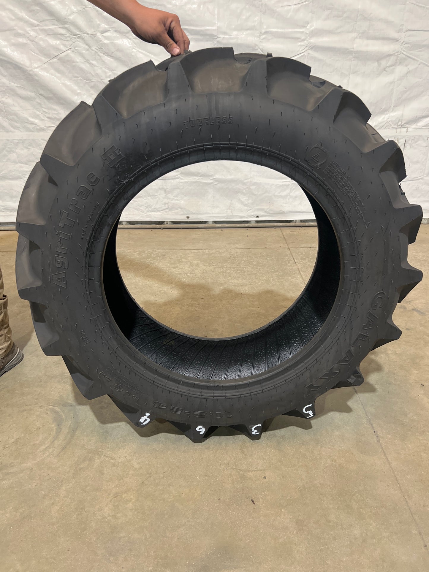 11.2-24 GALAXY AGRI TRAC II