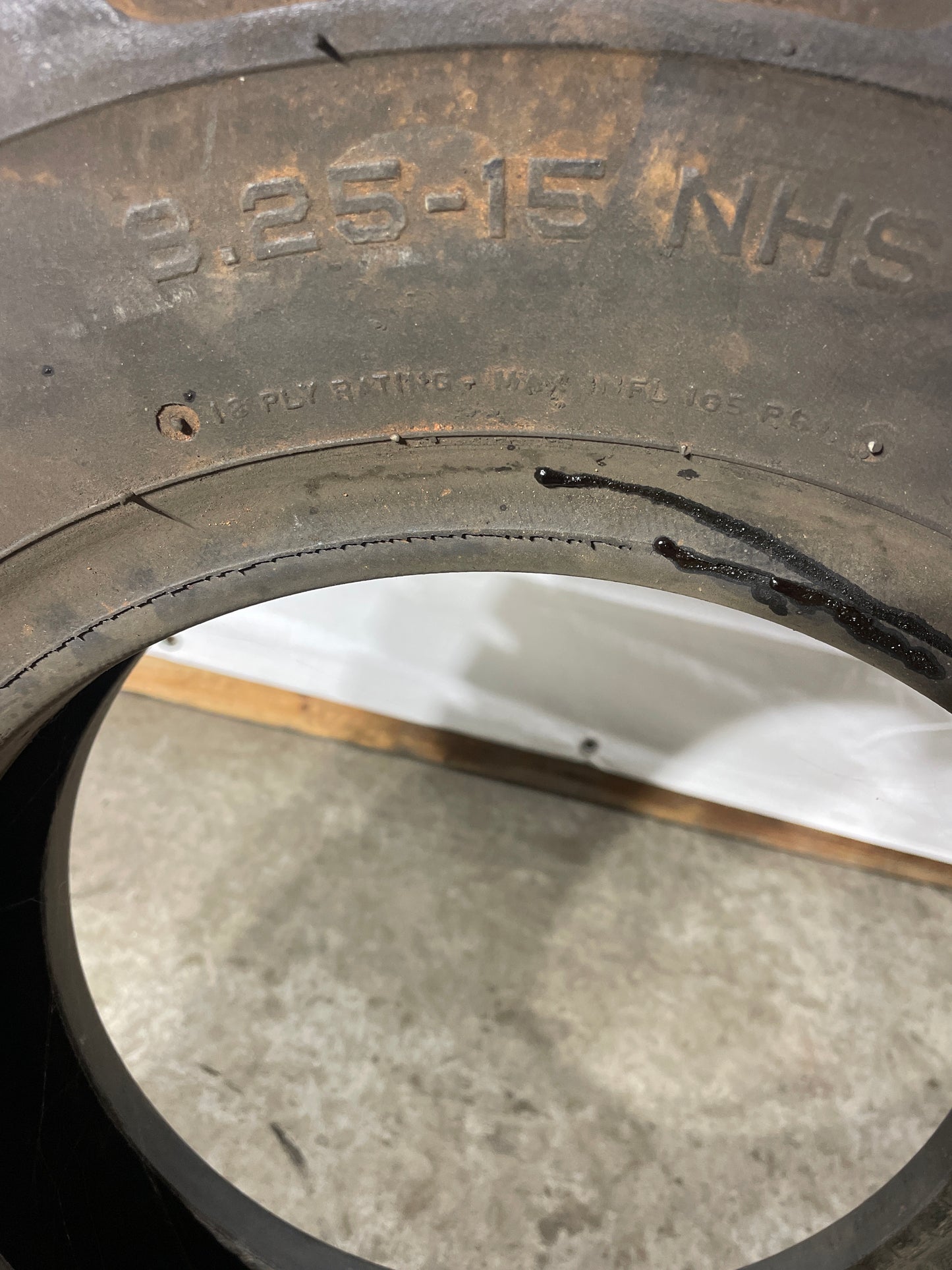 8.25-15 STA INDUSTRIAL DEEP LUG, HEAVY DUTY #1959