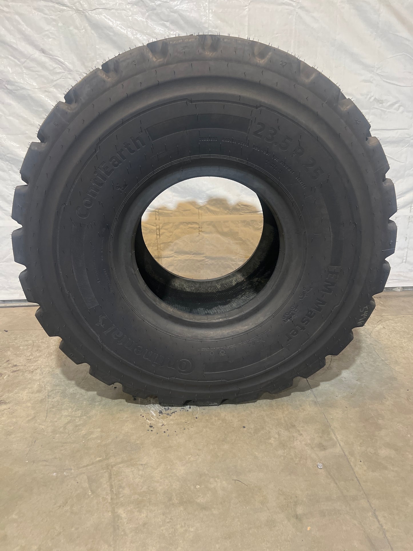23.5R25 CONTINENTAL EM-MASTER #5446