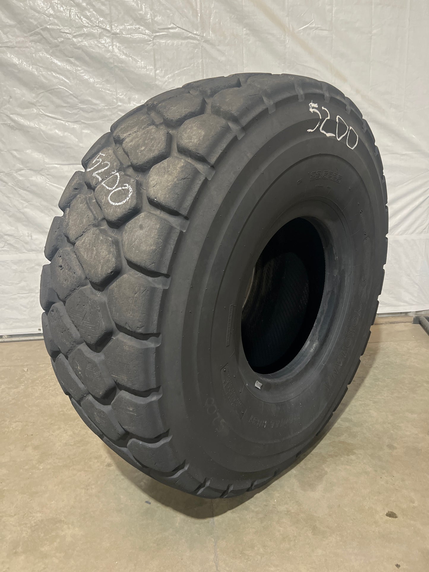 23.5R25 YOKOHAMA RADIAL RB31 TL #5200