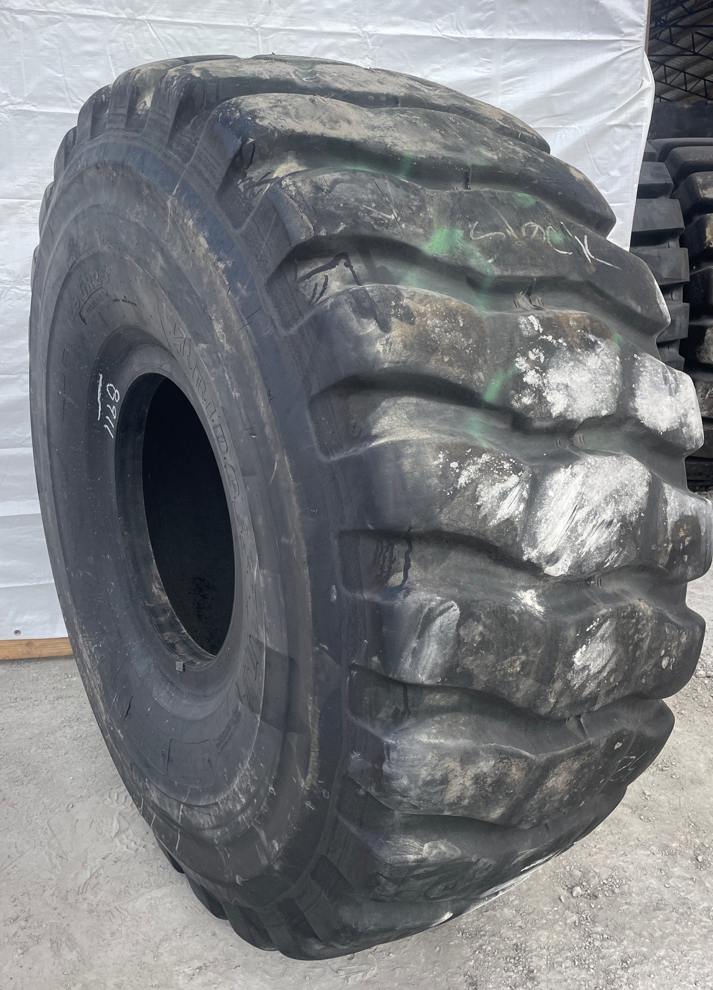 29.5R25 BRIDGESTONE V-STEEL L-TRACTION