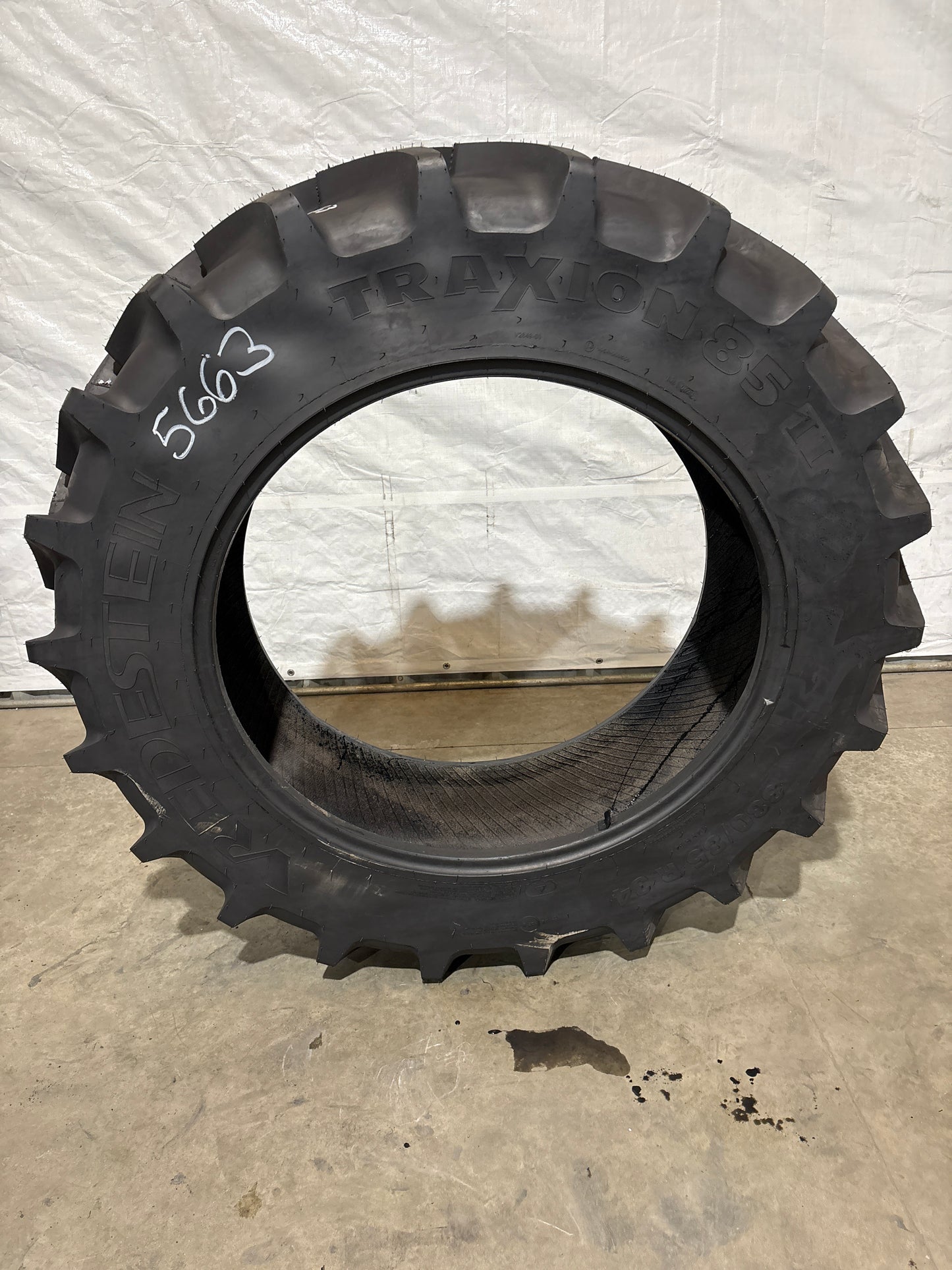 380/85R34 (14.9R34) VREDESTEIN TRAXION 85 II #5663