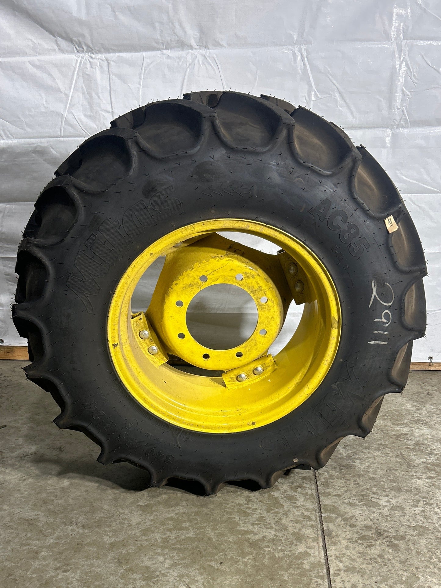 340/85R24 (13.6R24) Mitas AC85