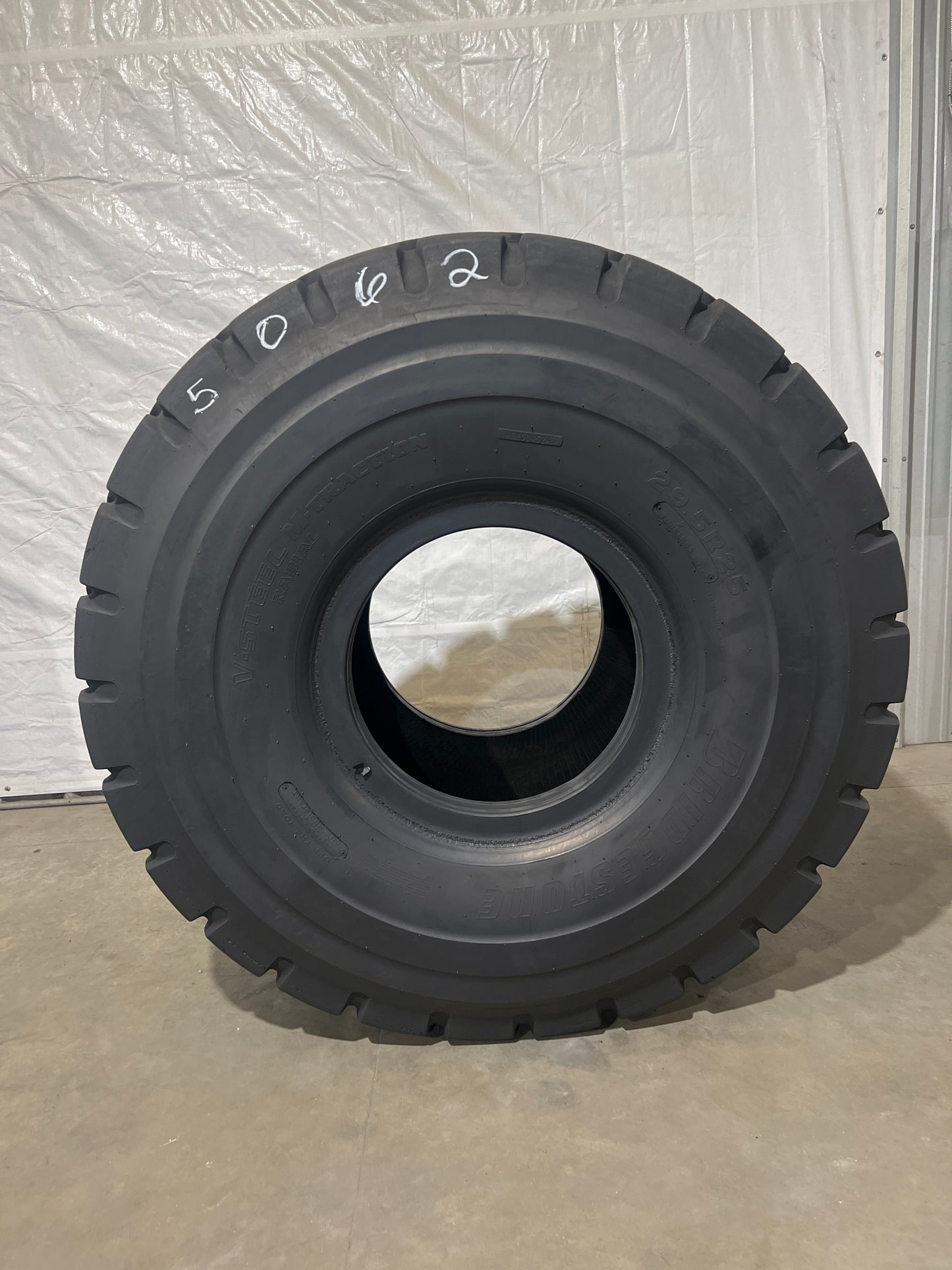 29.5R25 BRIDGESTONE VMT V-STEEL M TRACTION #5062