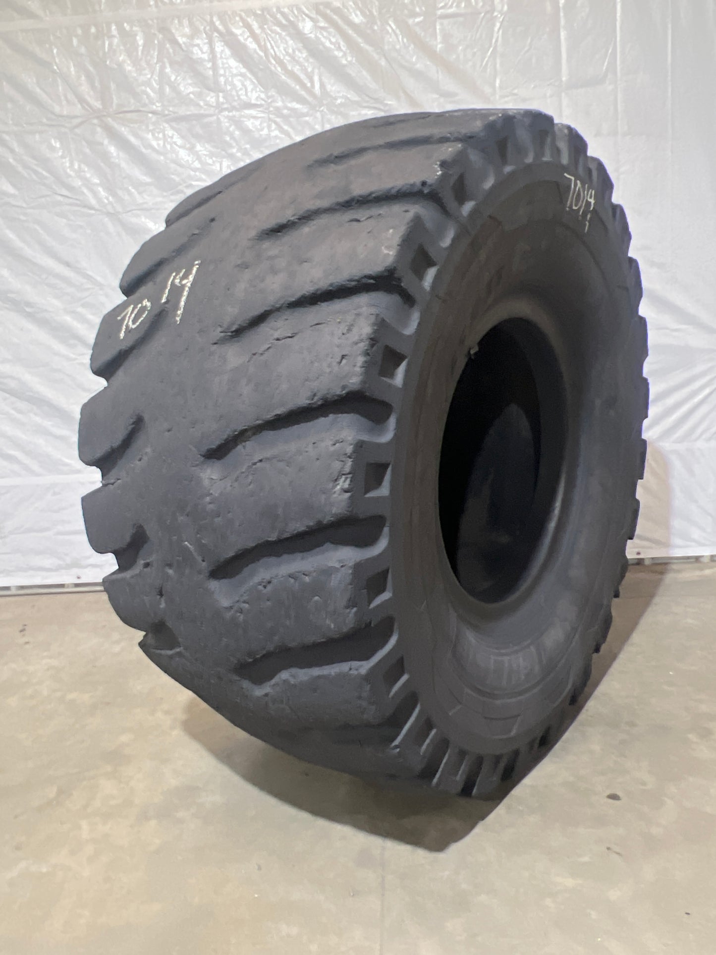 35/65R33 MICHELIN XTXL #7014