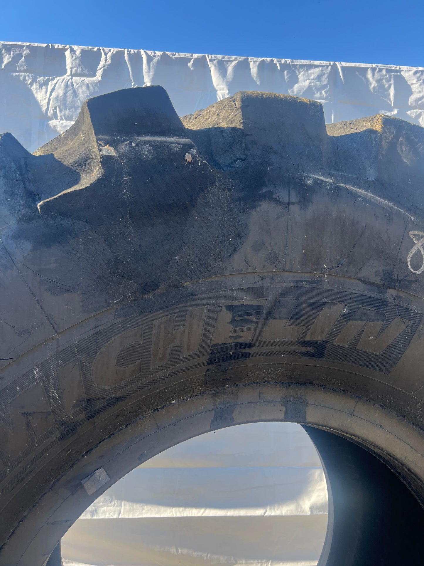 35/65R33 MICHELIN XLD D1 #8476