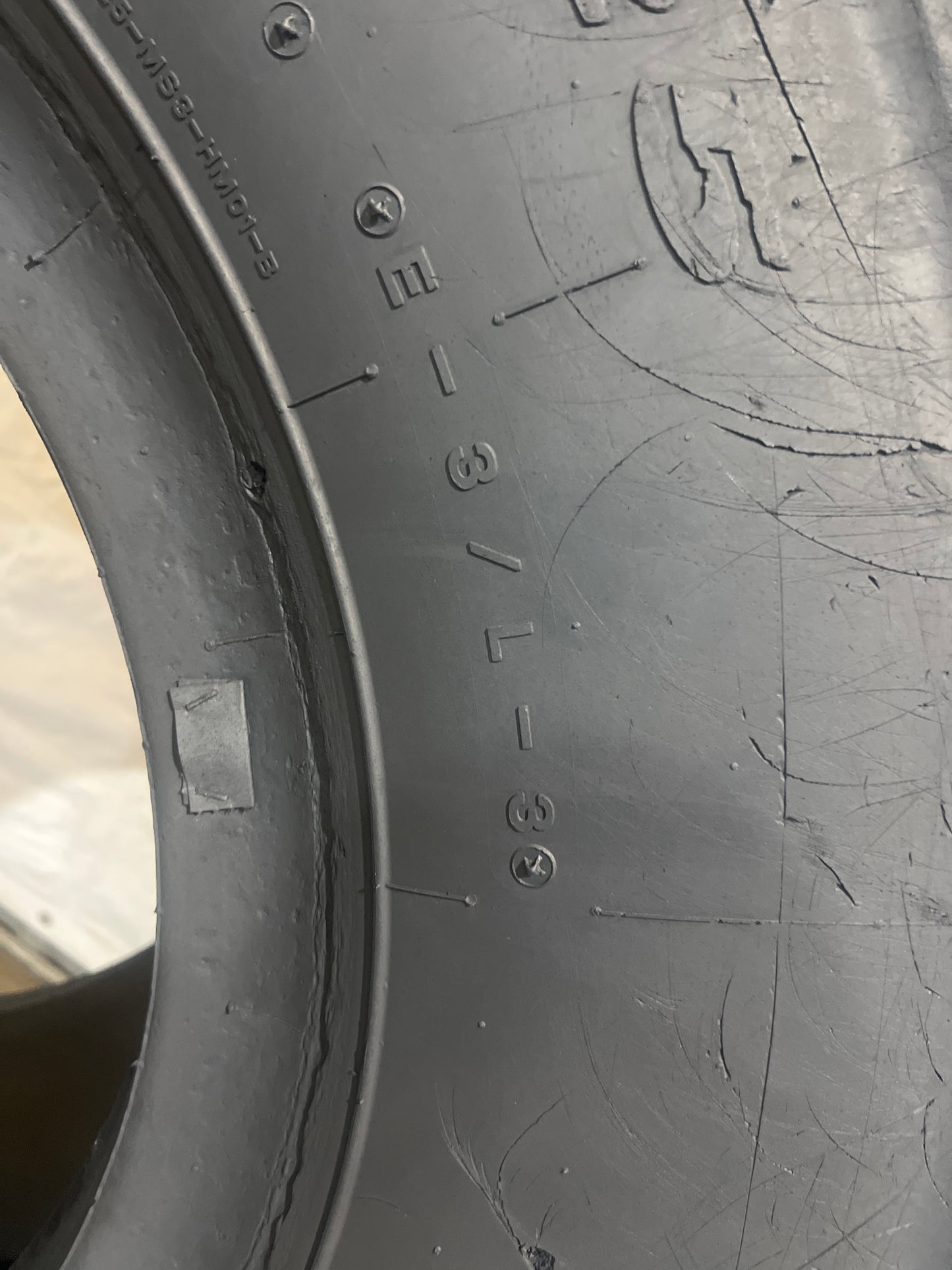 23.5R25 MAXAM MS301 #5427