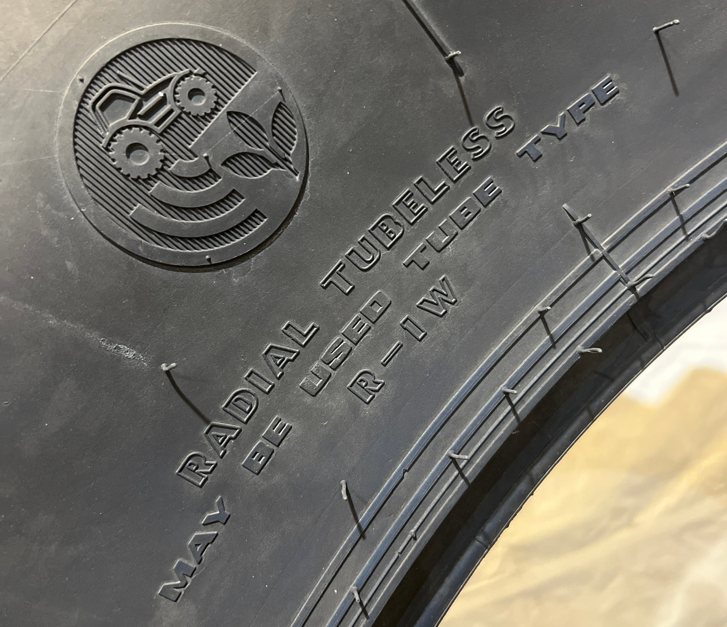 710/70R42 GOODYEAR OPTITRAC #5187