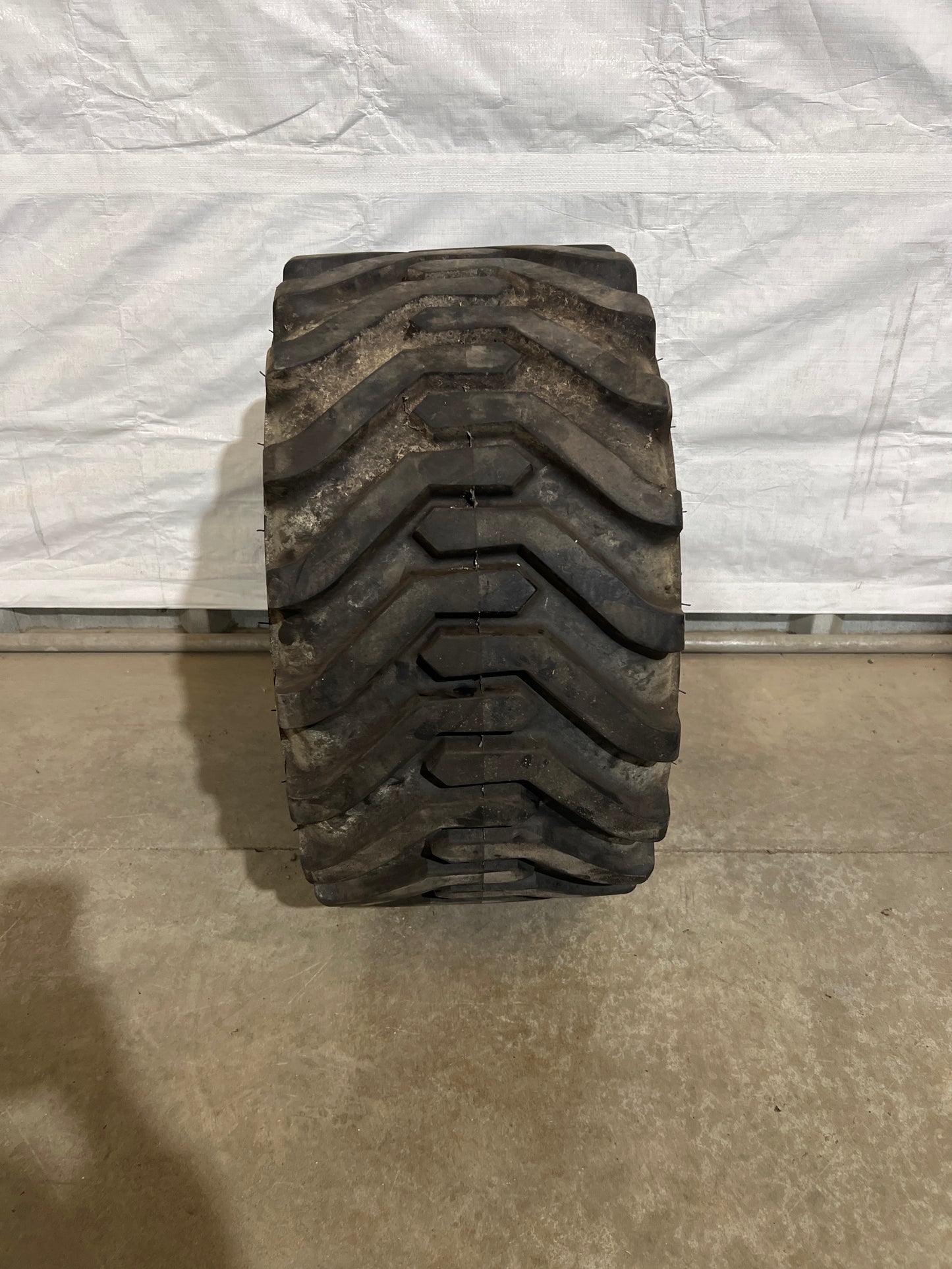 26X12.00-12 (305/60-12) CARLISLE TRAC CHIEF
