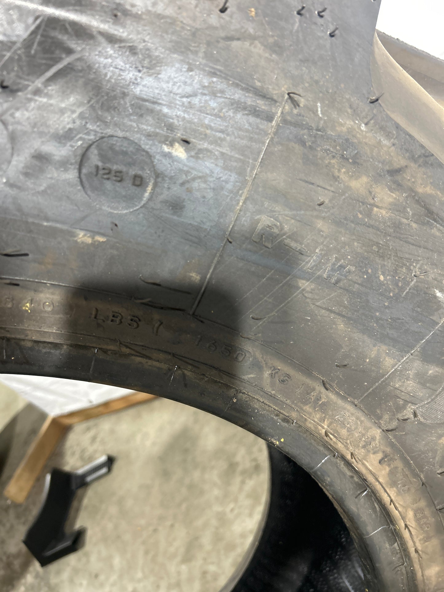 340/85R24 FIRESTONE PERFORMER 85 #4906