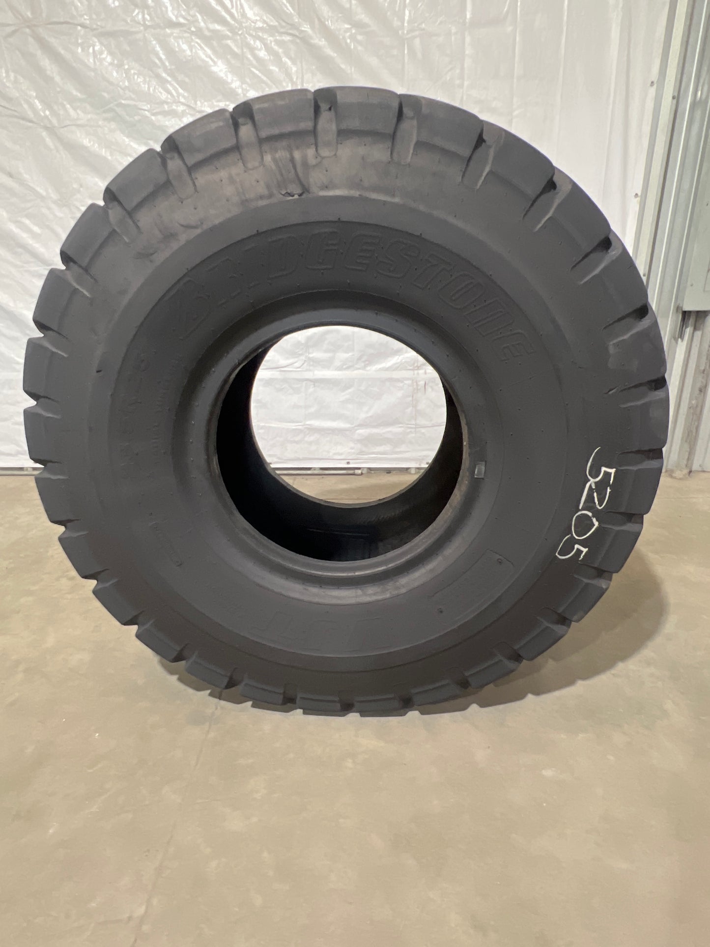 23.5R25 BRIDGESTONE VJT TL #5205