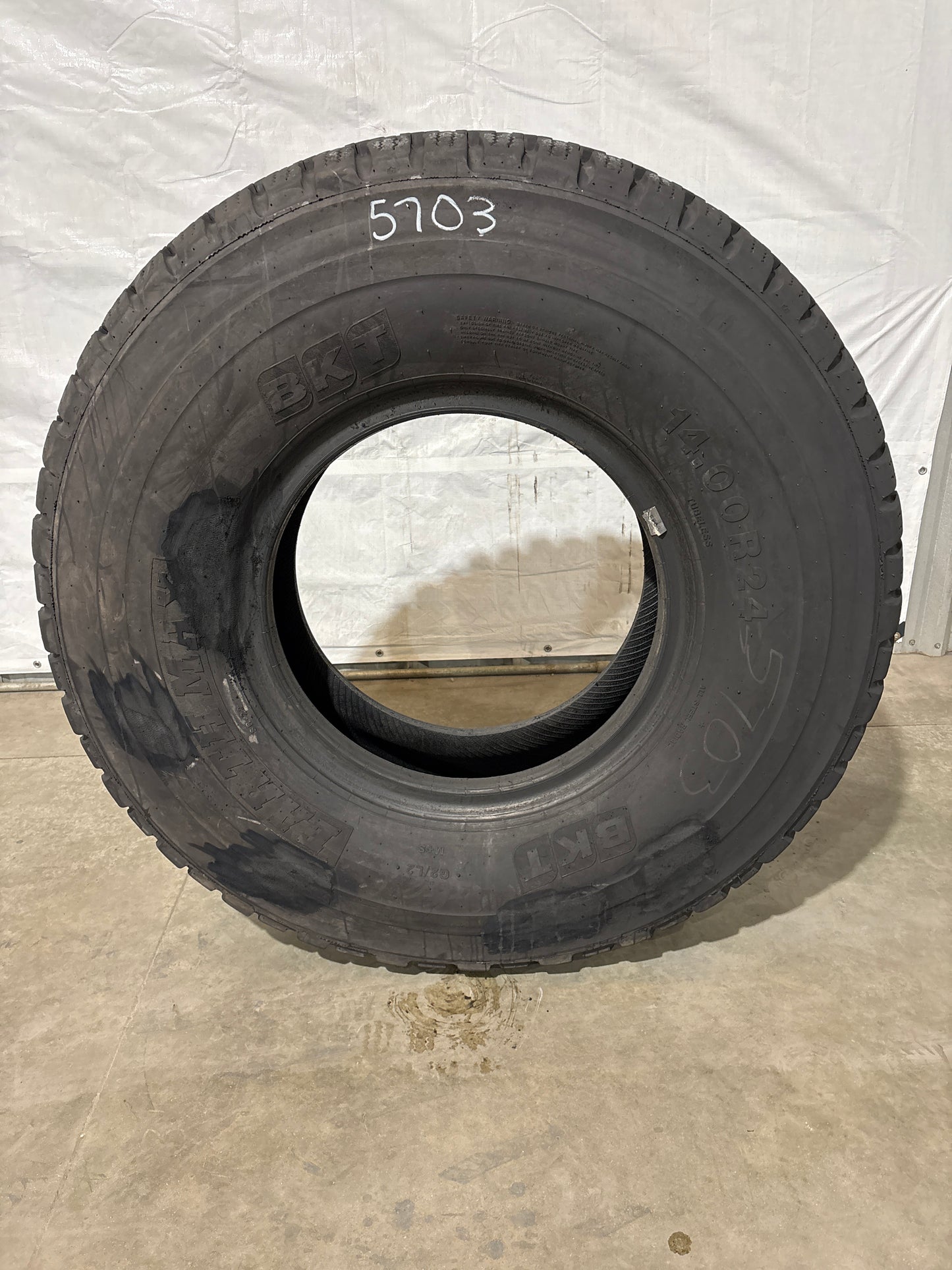 14.00R24 BKT EARTHMAX SR-22 MOTOR GRADER TIRE #5703