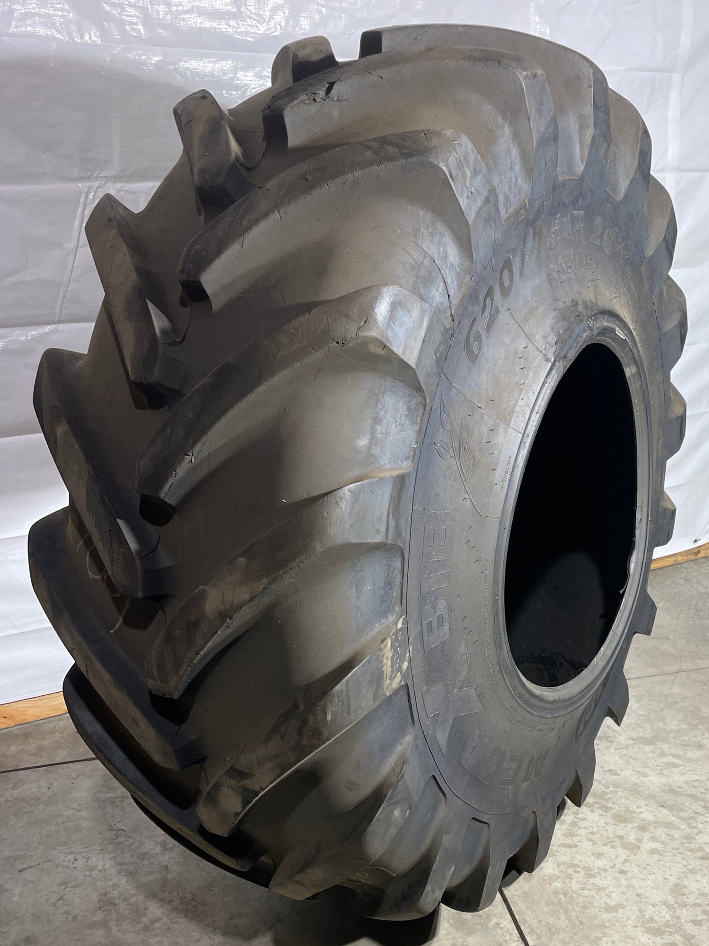 620/75R26 MICHELIN MEGAXBIB #6013