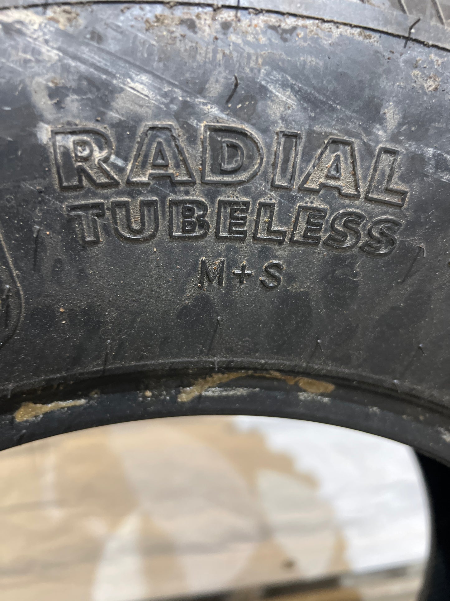 250/75R16 NOKIAN TRI 2