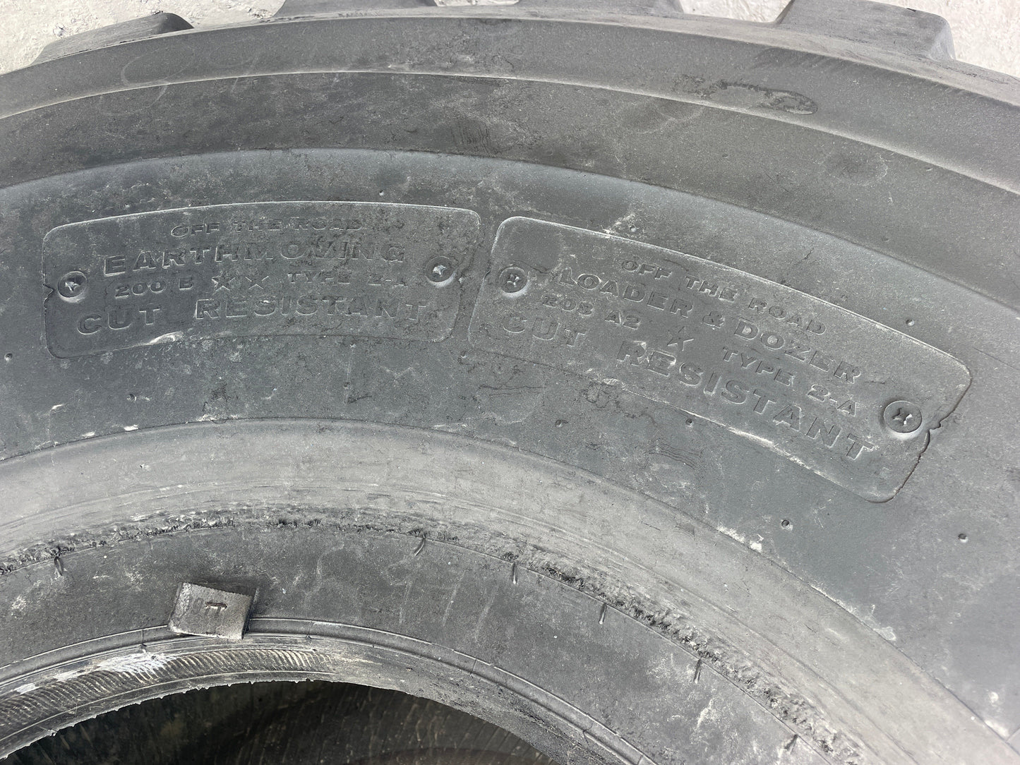 29.5R25 BRIDGESTONE V-STEEL L-TRACTION #8911