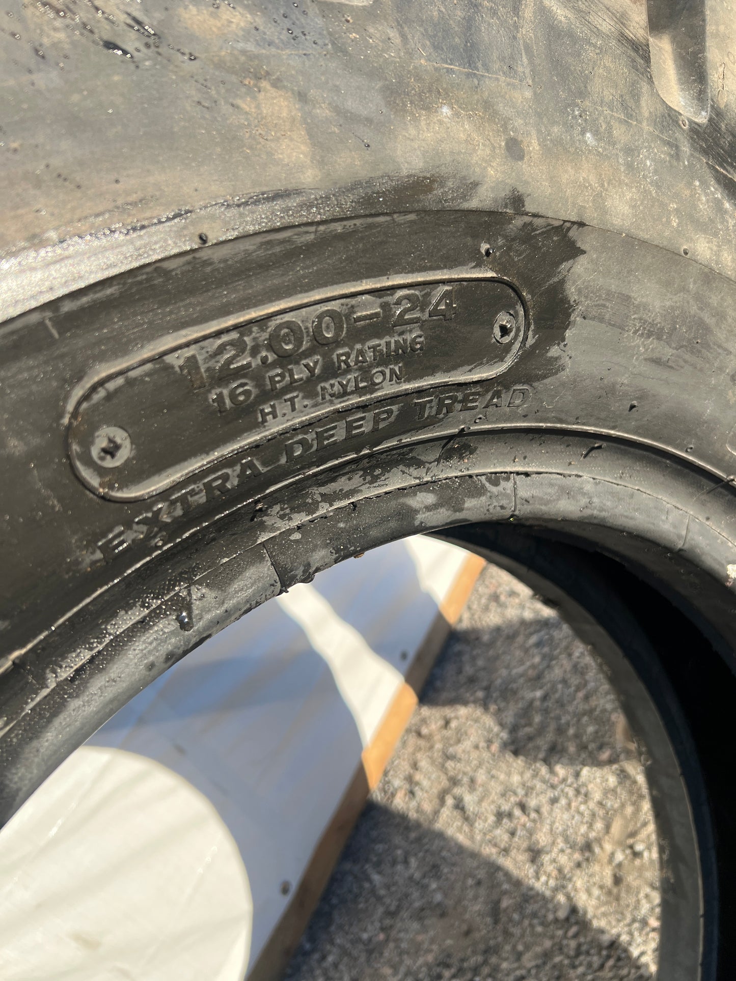 12.00R24 BRIDGESTONE M LUG S FORKLIFT 16 PLY #1833