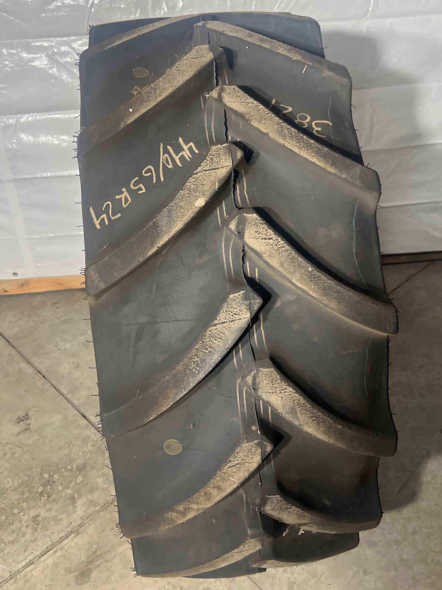 440/65R24 MITAS AC 65