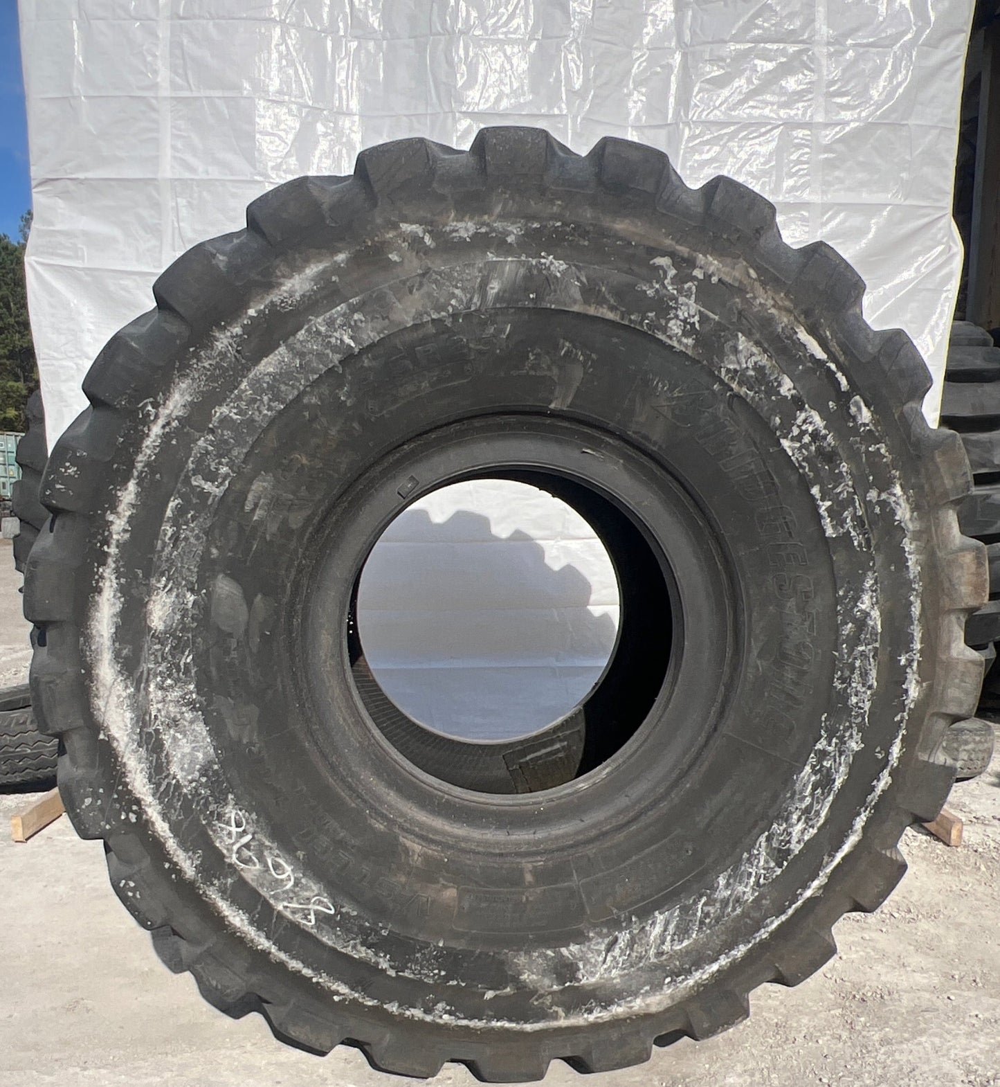 29.5R25 BRIDGESTONE V-STEEL L-TRACTION (VLT)
