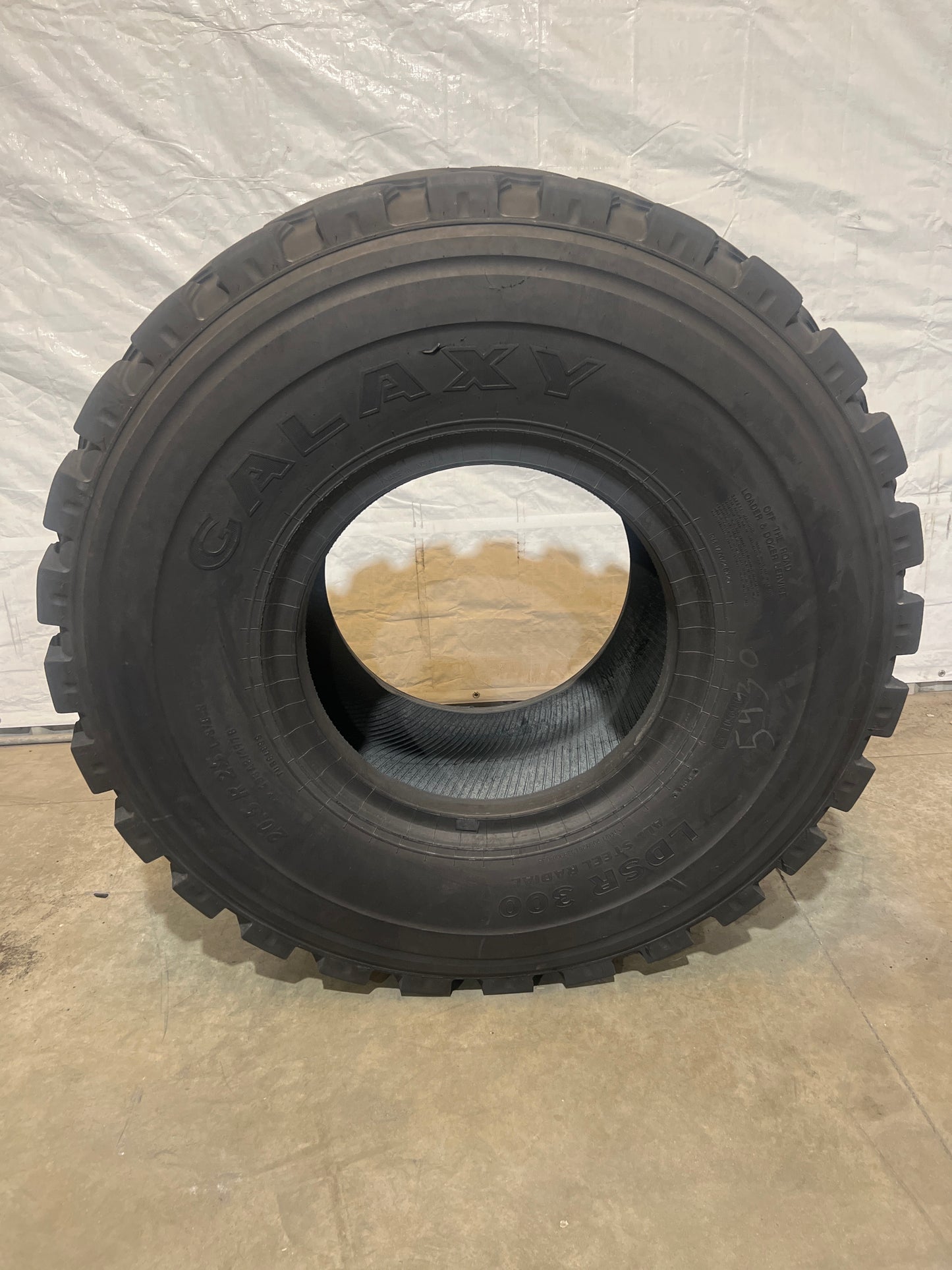 20.5R25 GALAXY LDSR 300 #5430