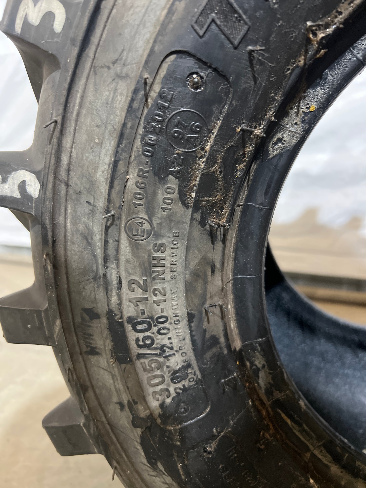 26X12.00-12 (305/60-12) CARLISLE TRAC CHIEF