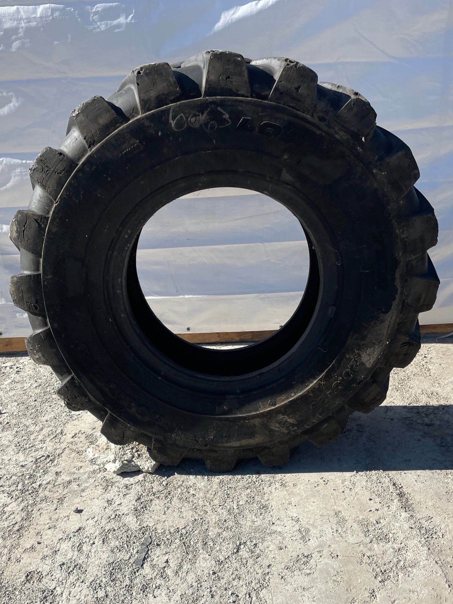 20.5-25 SOLIDEAL LOADMASTER