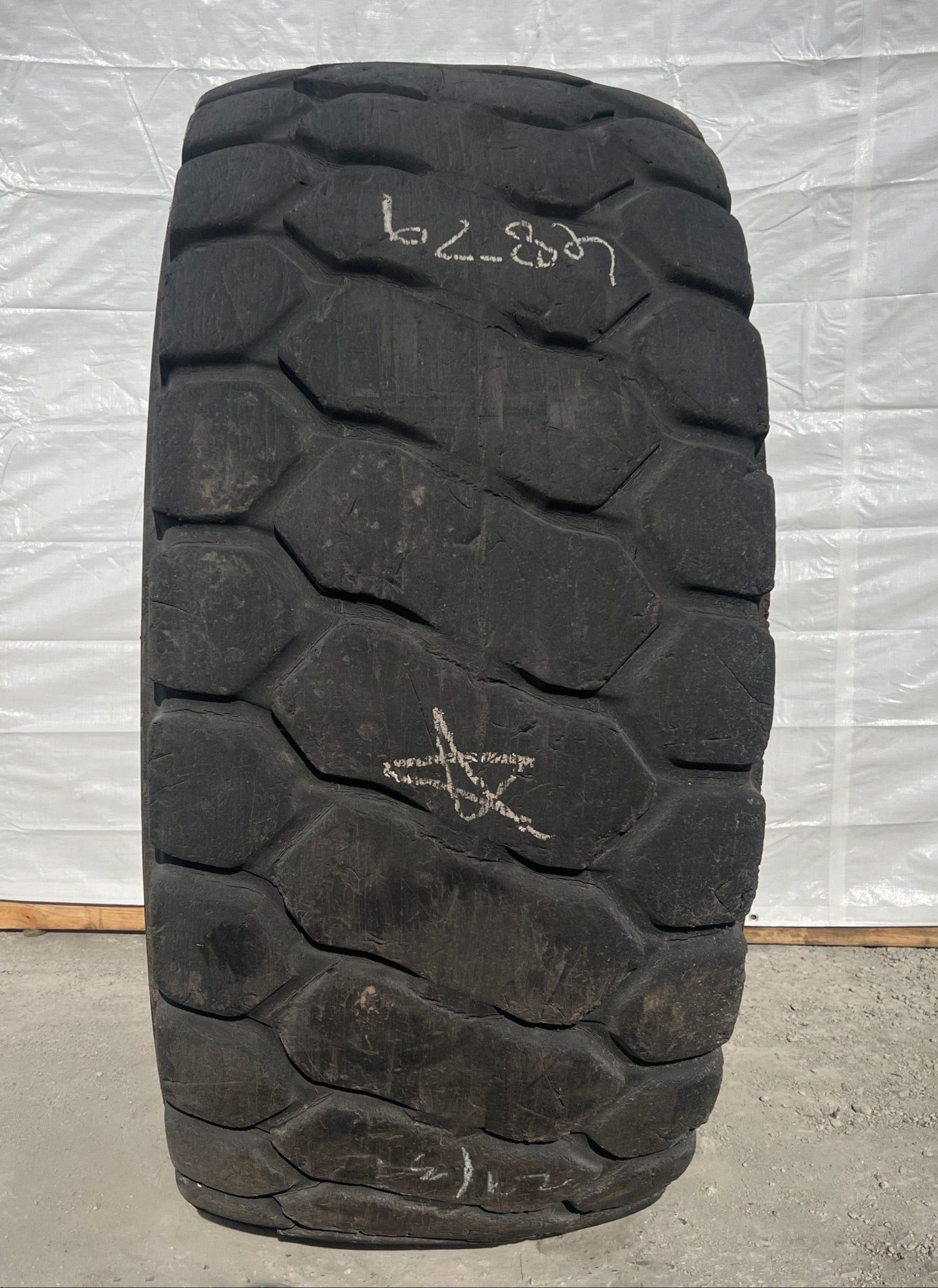 29.5R25 YOKOHAMA RB31