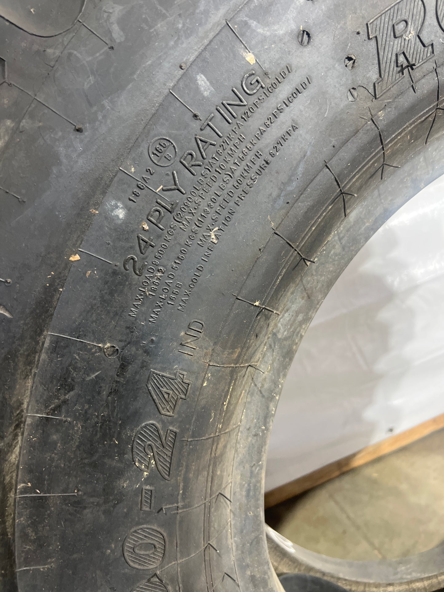 14.00-24 ASTRO ROCK LUG  24 PLY #8971