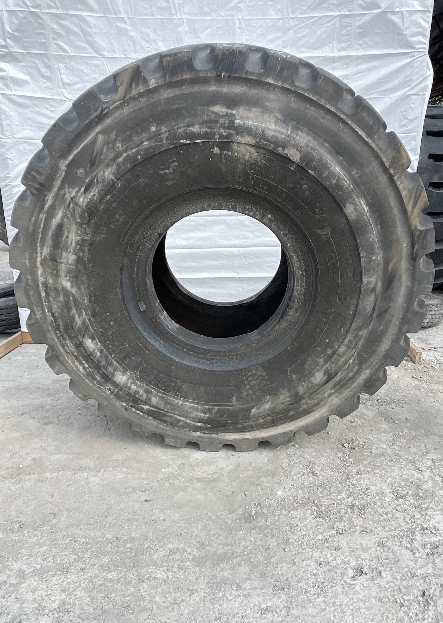 29.5R25 TITAN STL3