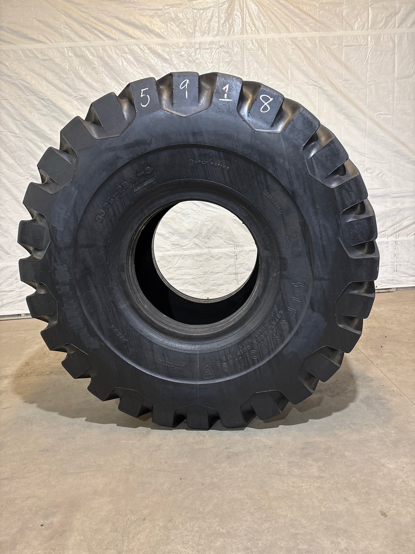 33.25-29 FIRESTONE SUPER ROCK GRIP #5918