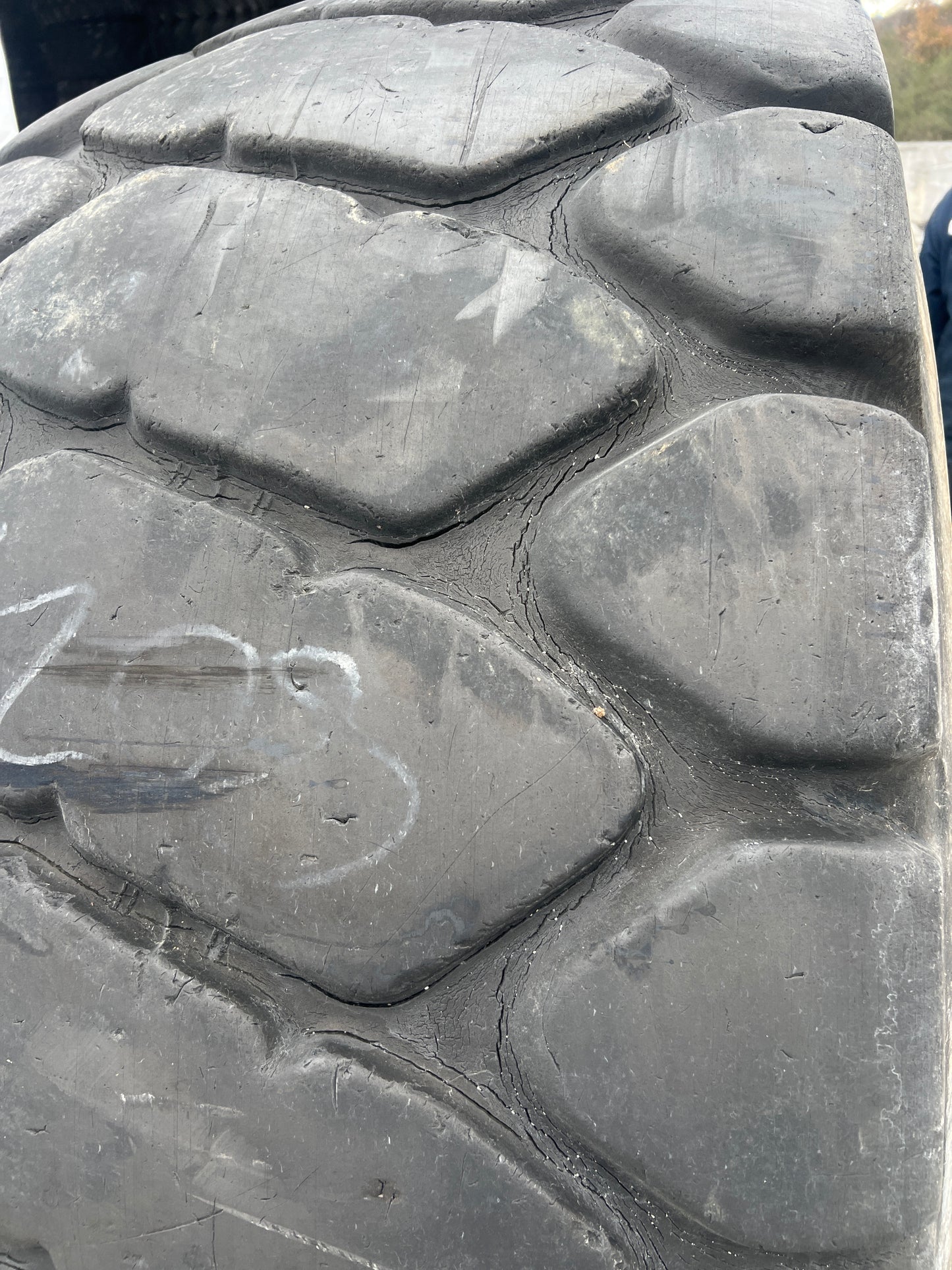29.5R25 BRIDGESTONE V-STEEL M-TRACTION (VMT)