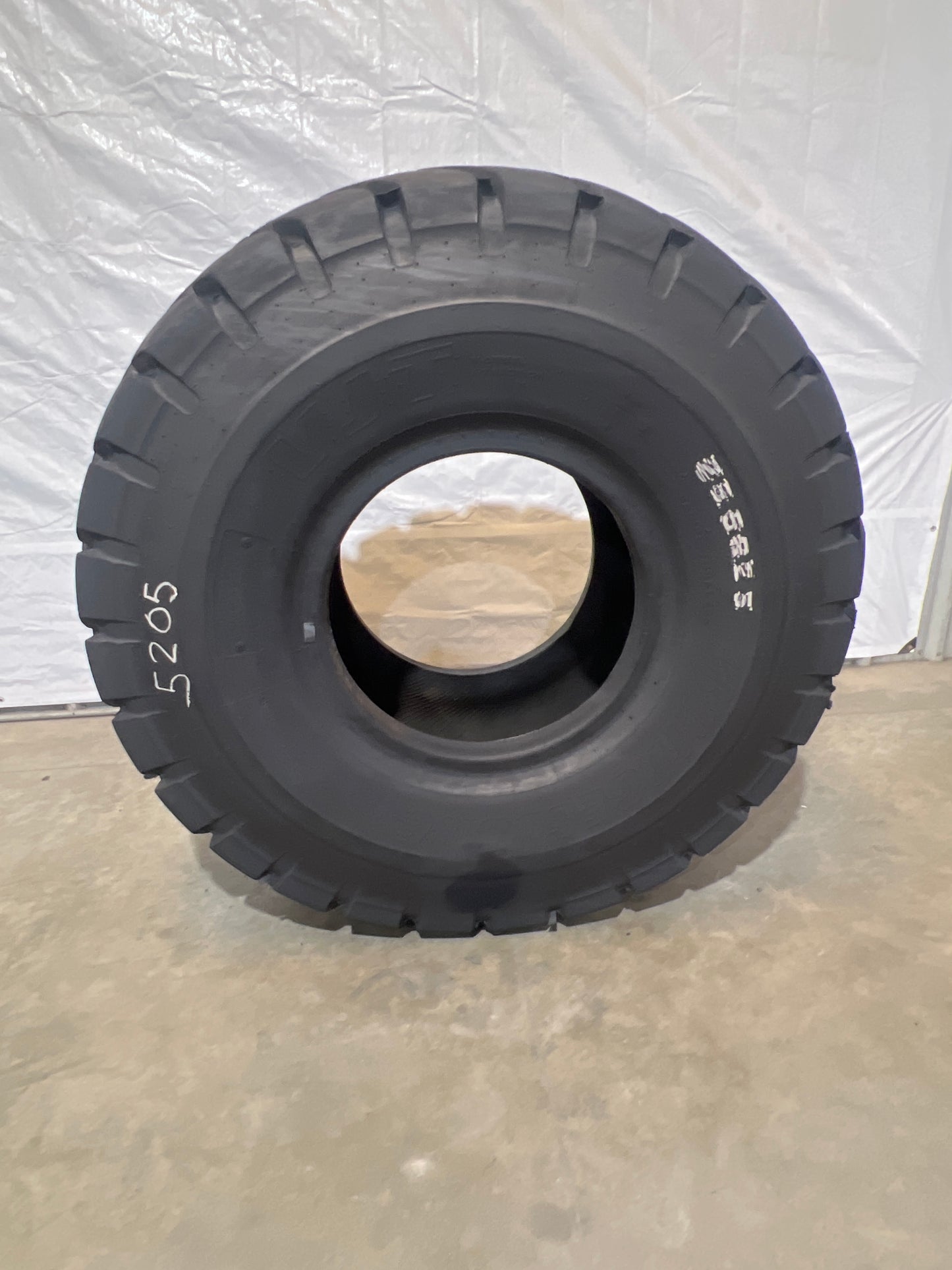 23.5R25 BRIDGESTONE VJT TL #5205