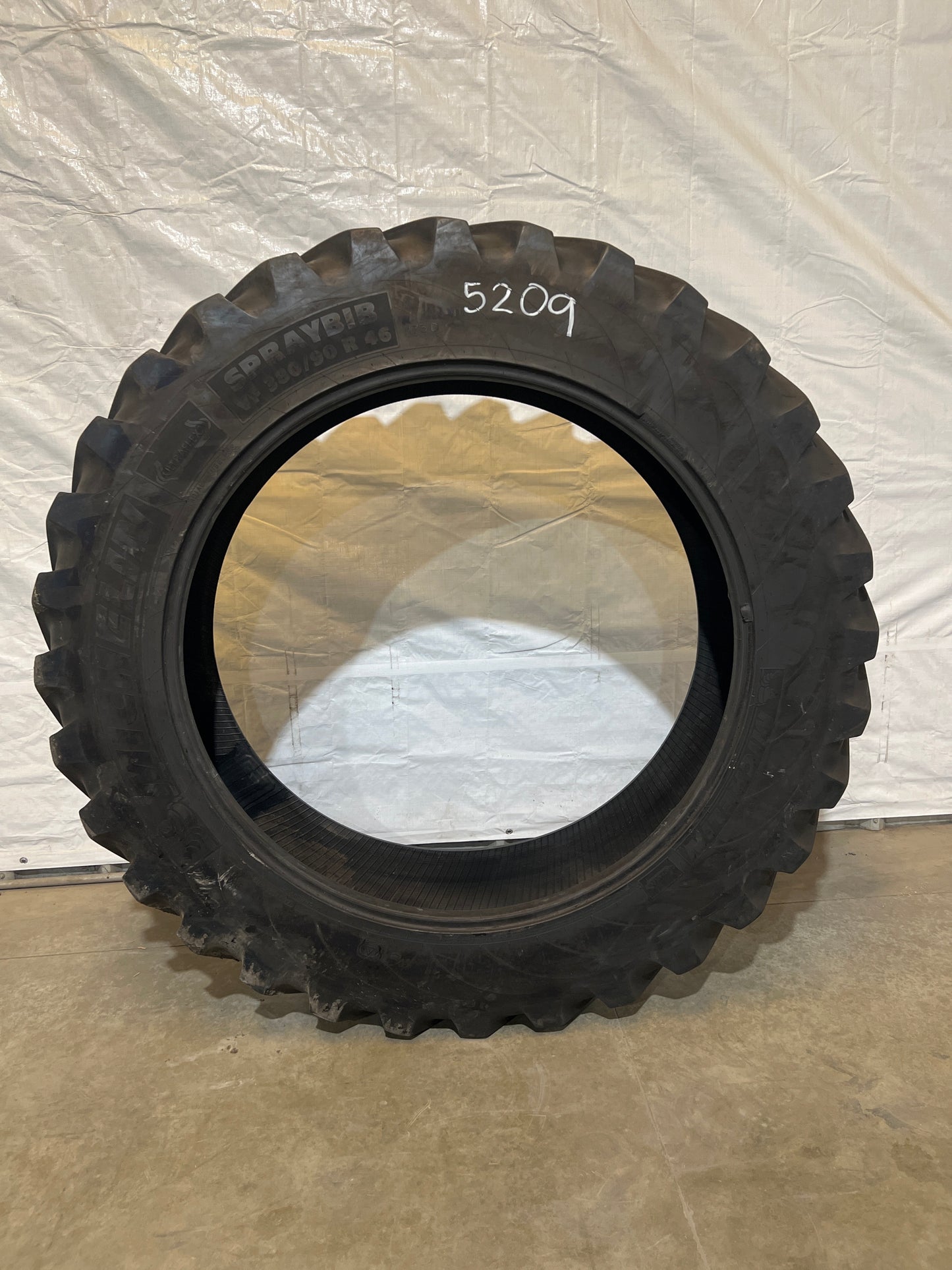 VF380/90R46 MICHELIN SPRAYBIB