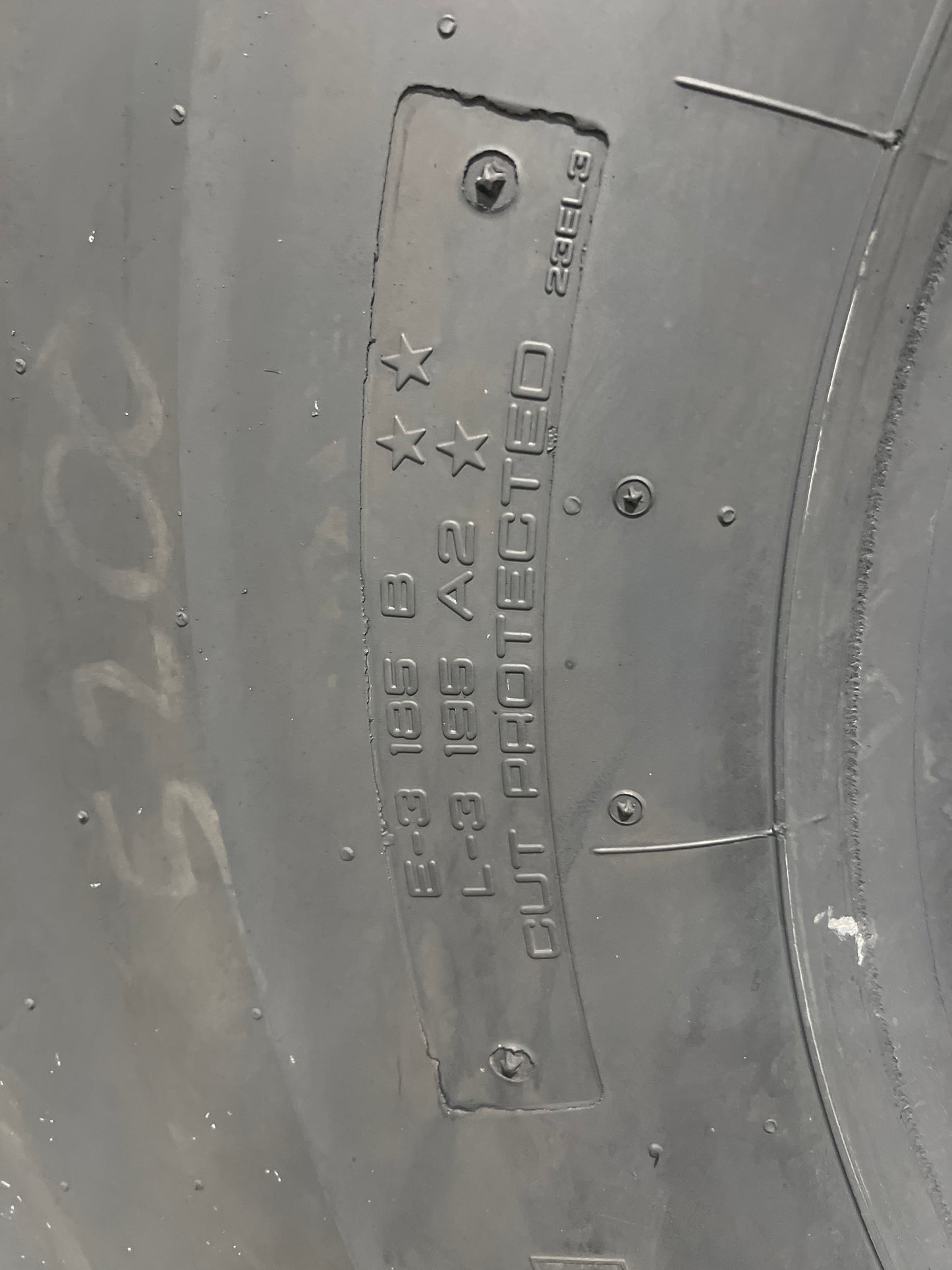 23.5R25 YOKOHAMA RADIAL RB31 TL #5200