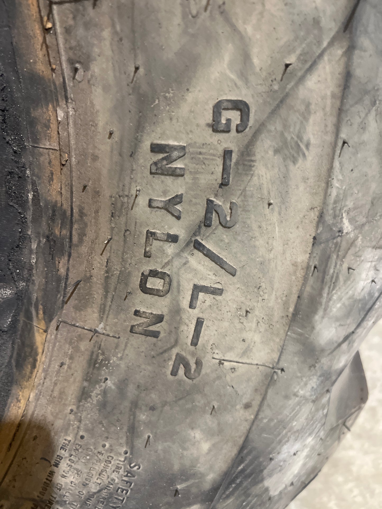 14.00-24 Firestone Super Ground Grip #4951