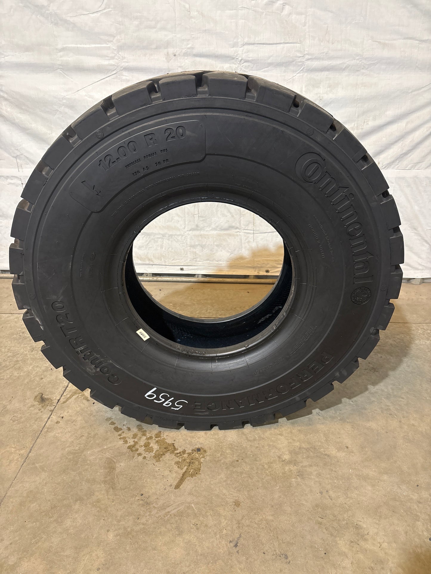 12.00R20 CONTINENTAL PERFORMANCE CONTI RT20 #5959